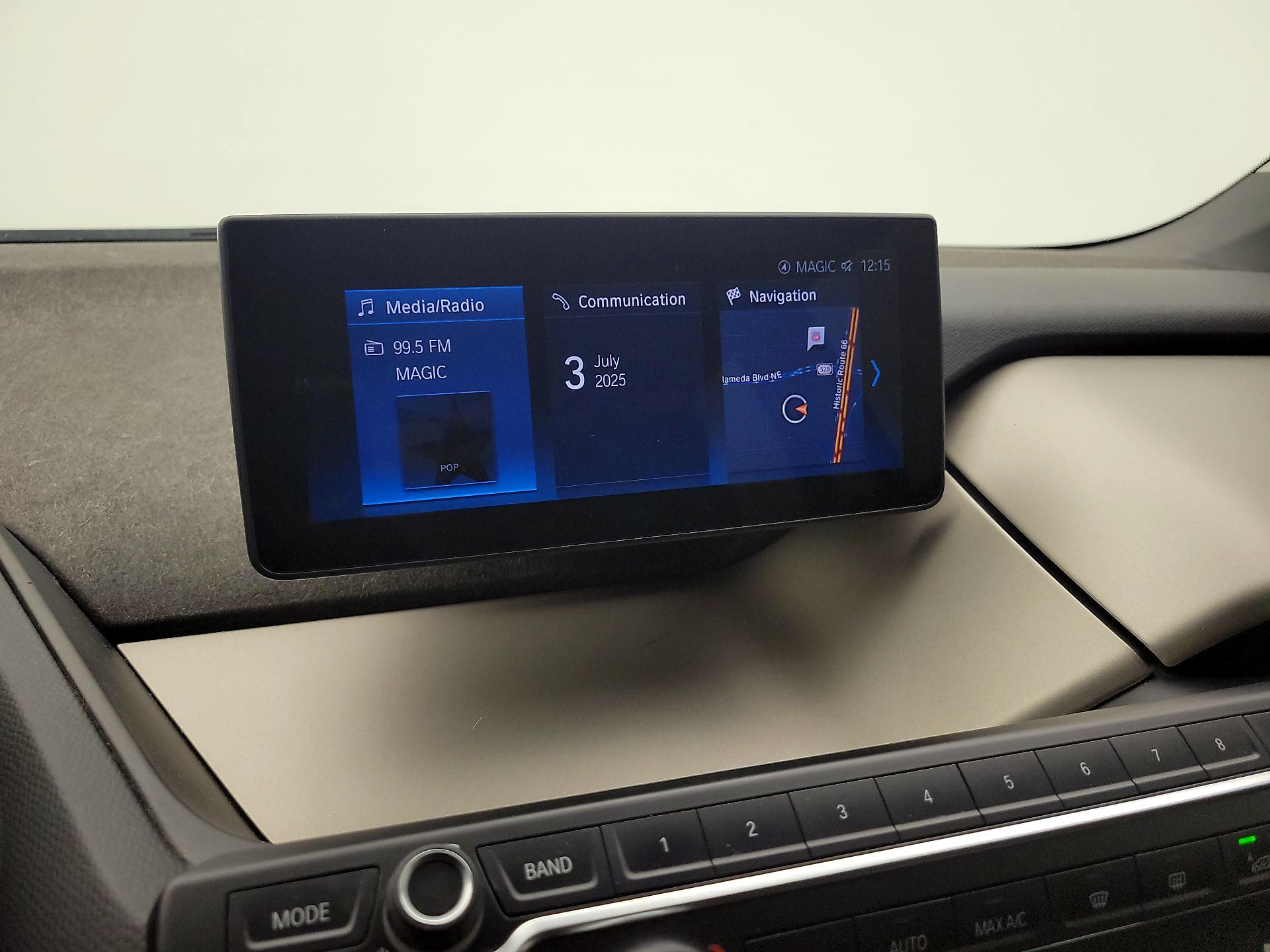 Thumbnail: 2018 BMW i3 - 16