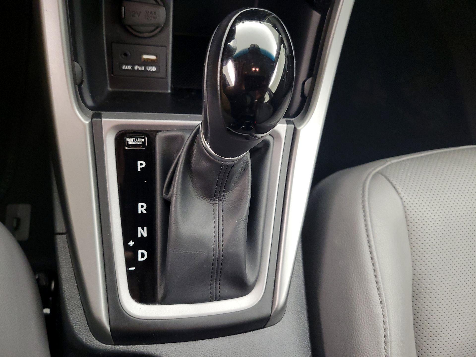 Thumbnail: 2016 Hyundai Elantra - 17