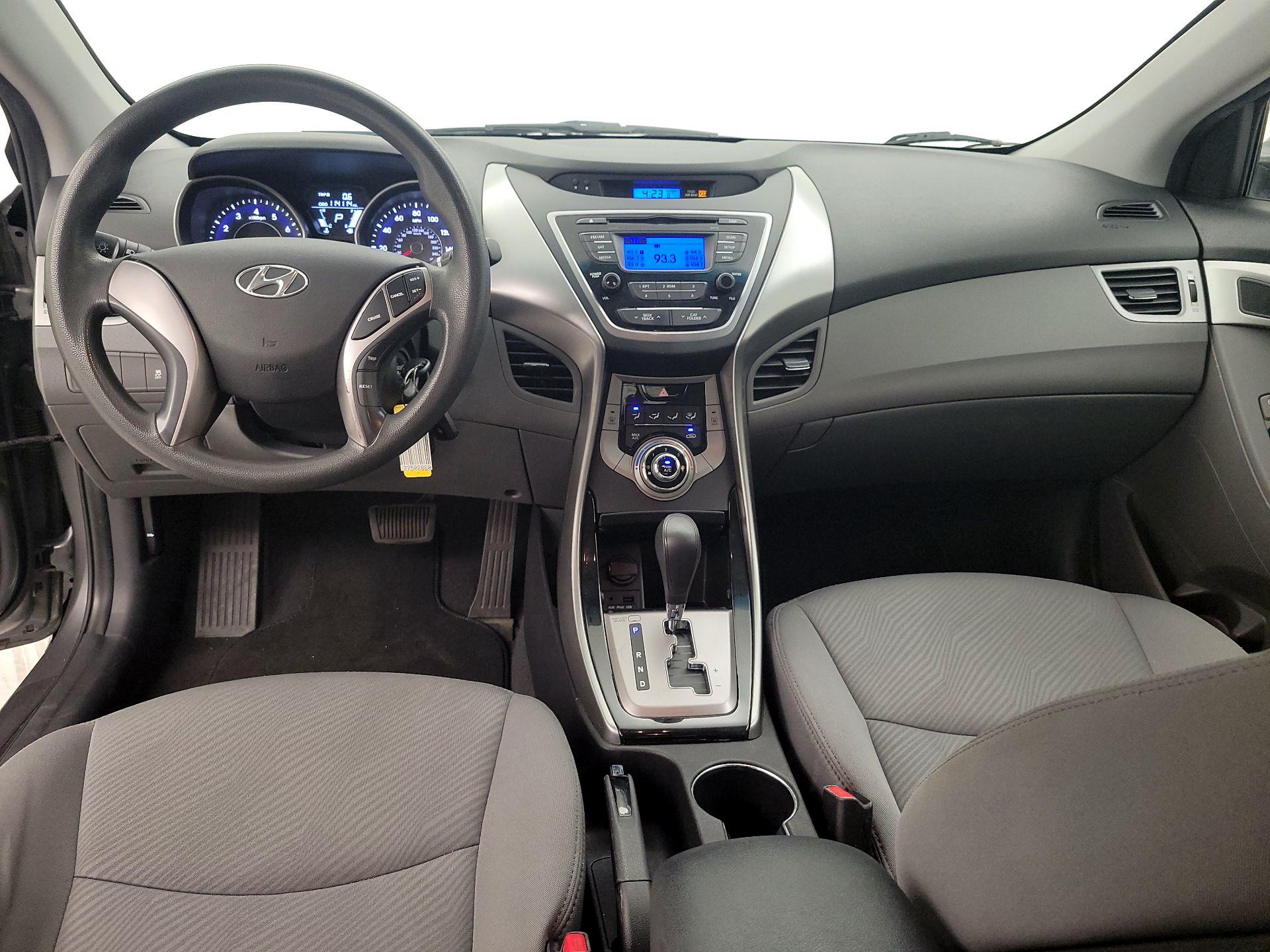 Thumbnail: 2013 Hyundai Elantra - 9