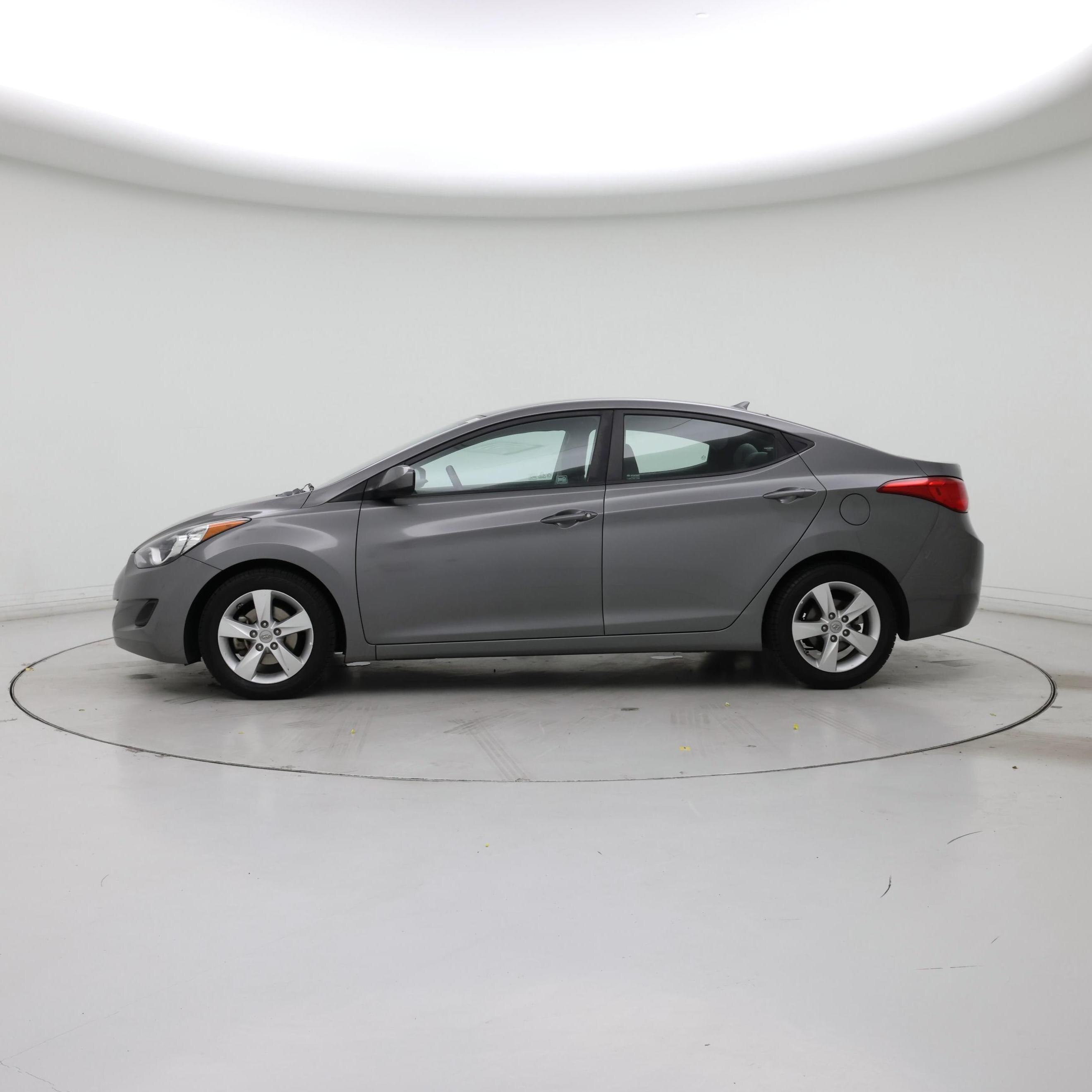 Thumbnail: 2013 Hyundai Elantra - 3