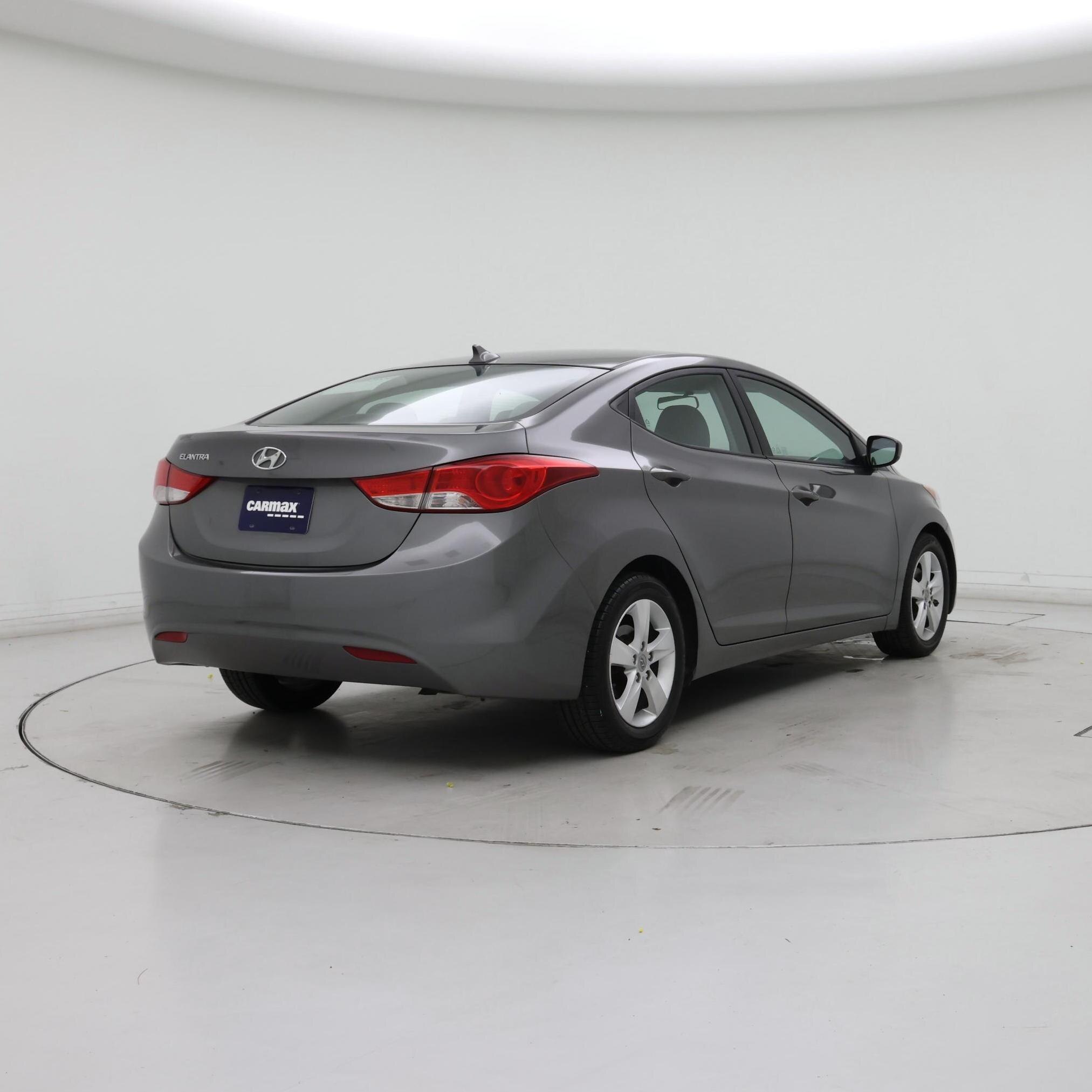Thumbnail: 2013 Hyundai Elantra - 8