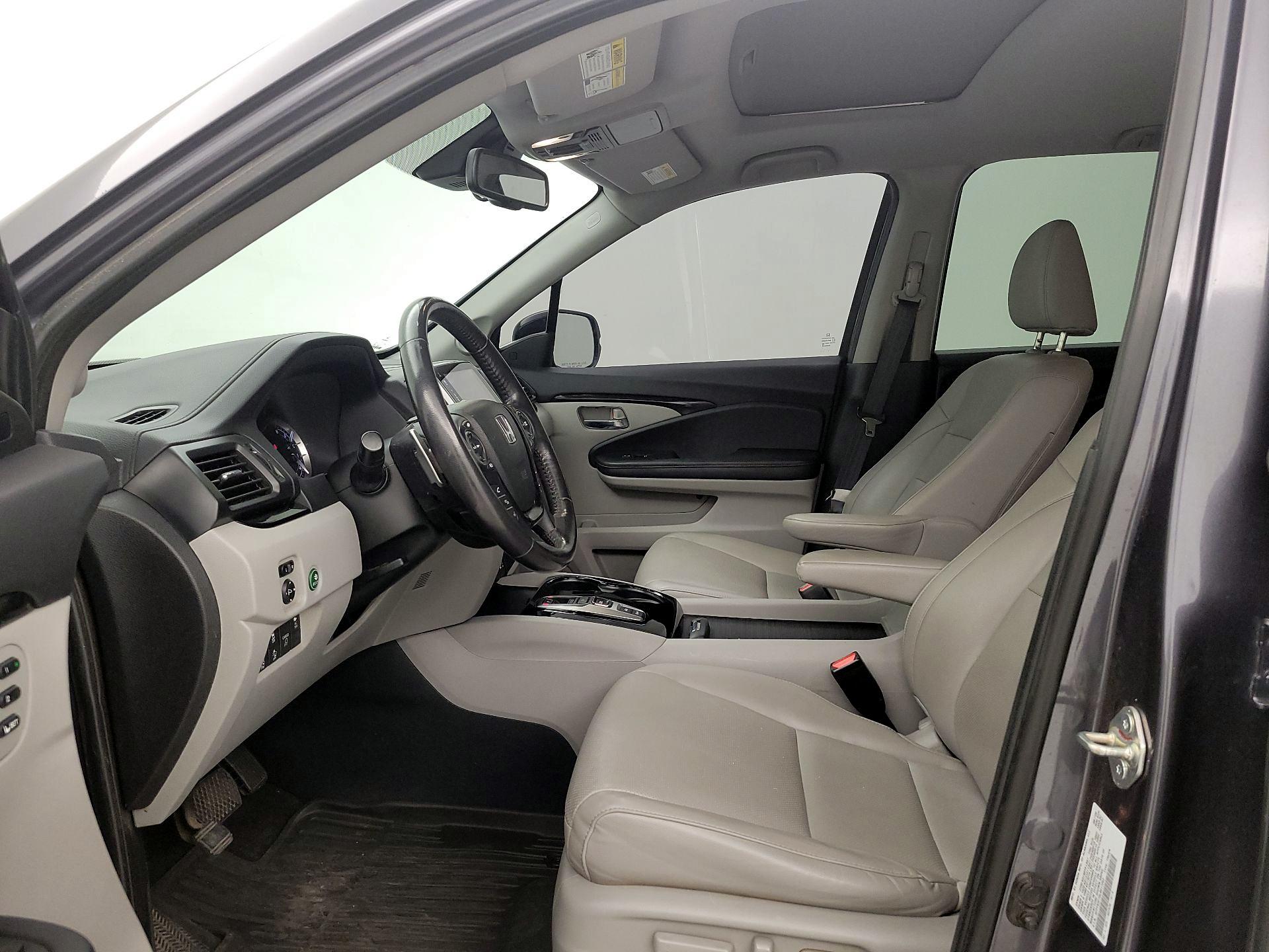 Thumbnail: 2020 Honda Ridgeline - 11
