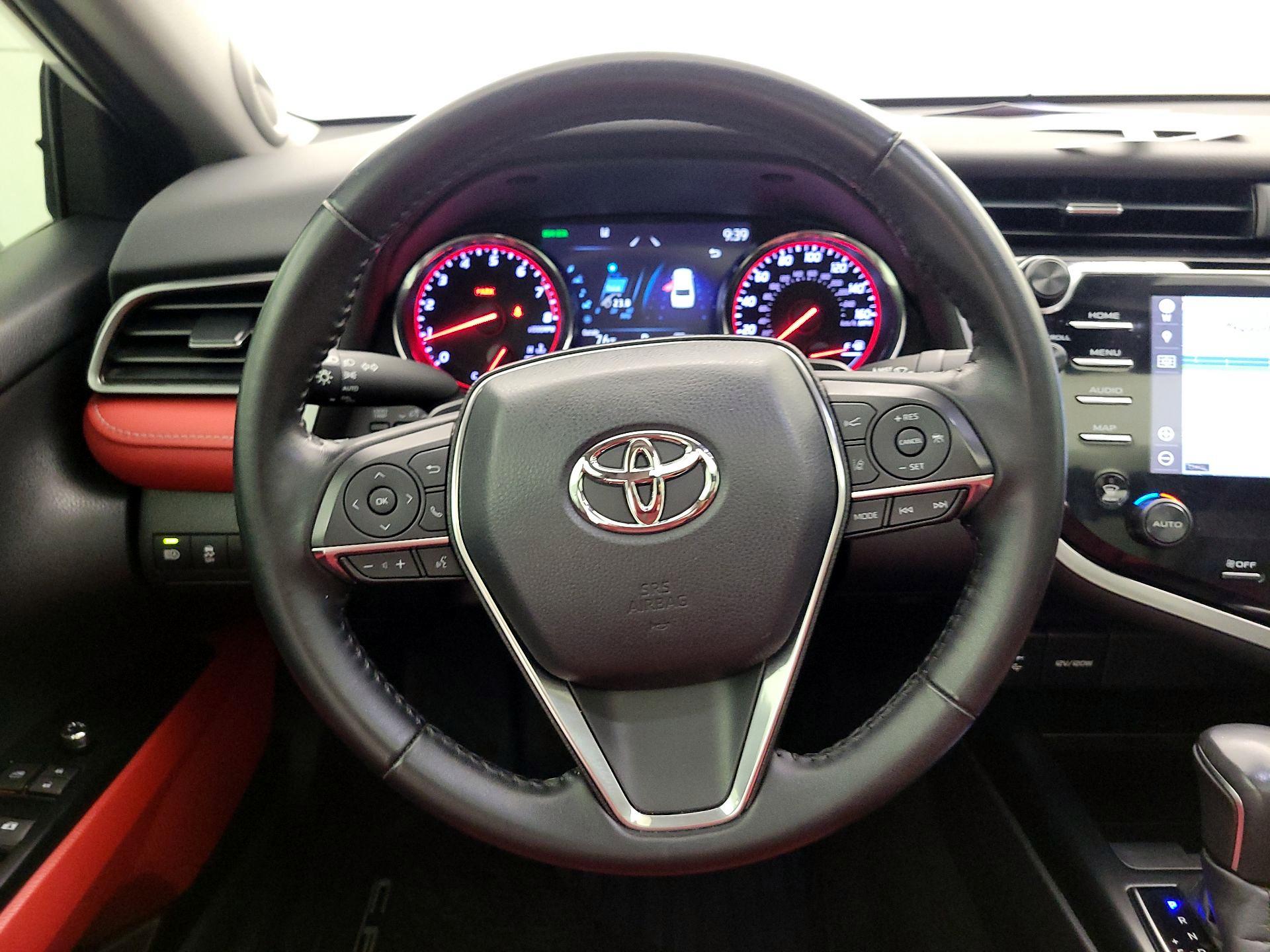 Thumbnail: 2019 Toyota Camry - 10