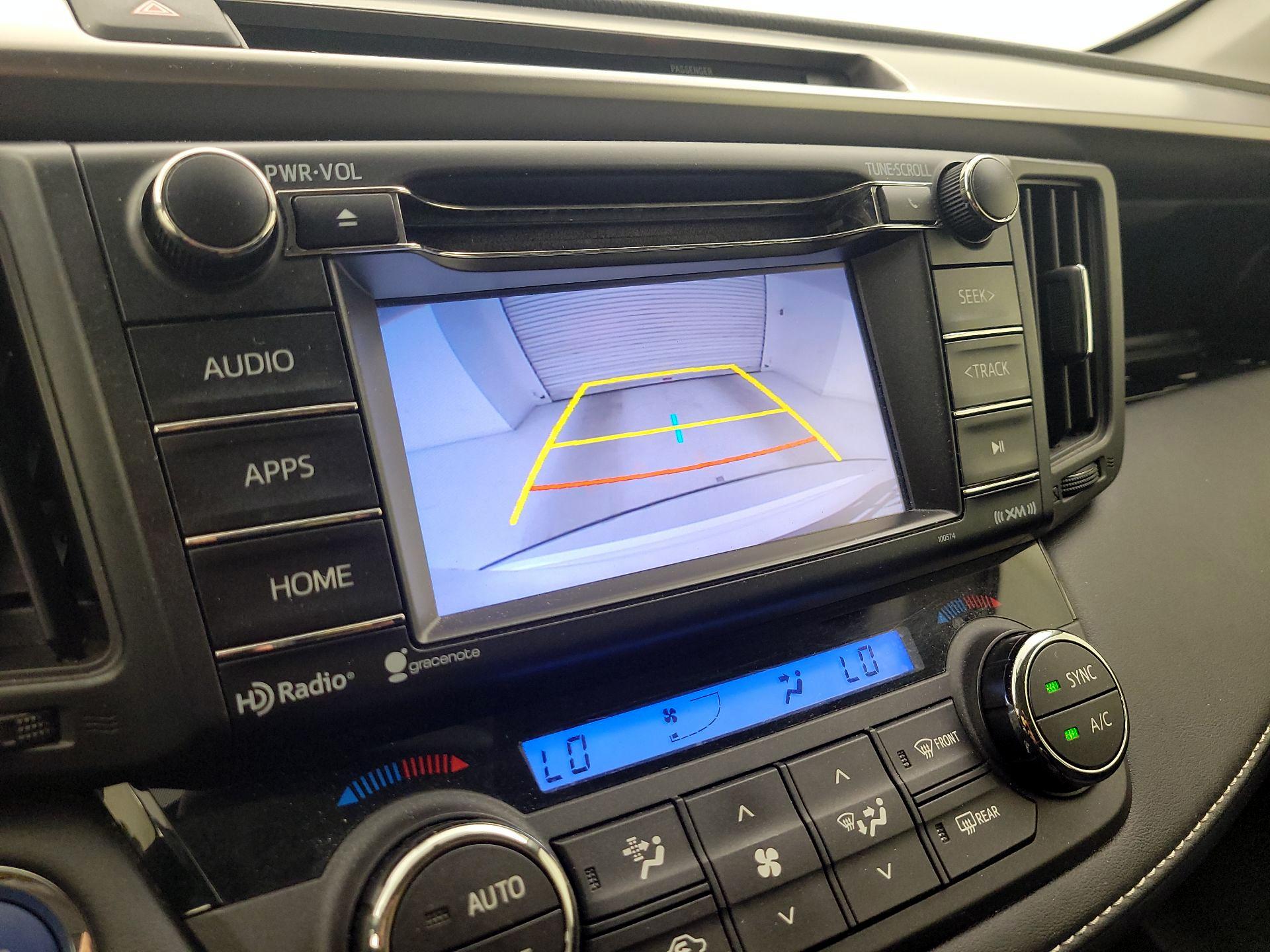 Thumbnail: 2016 Toyota RAV4 - 14