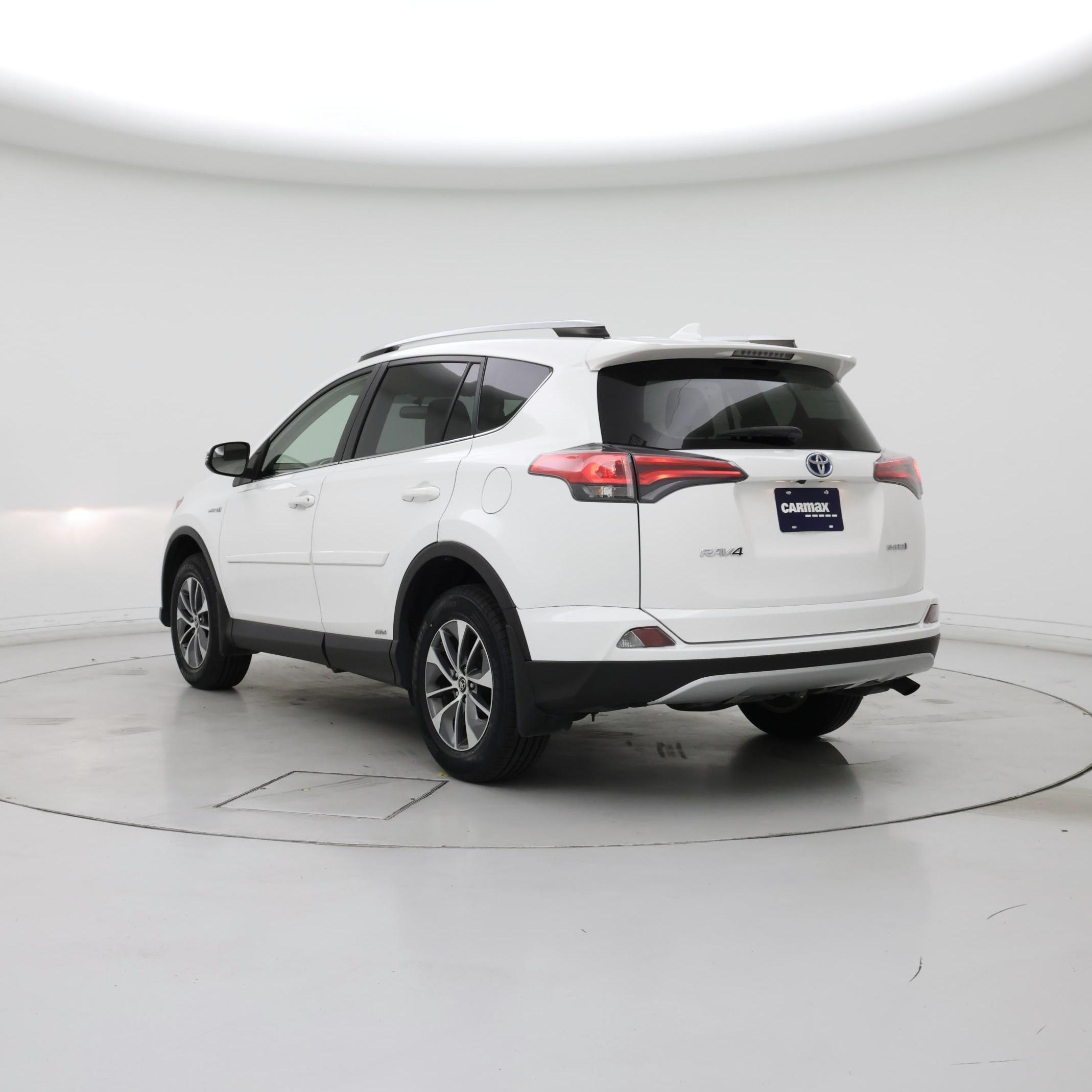 Thumbnail: 2016 Toyota RAV4 - 2