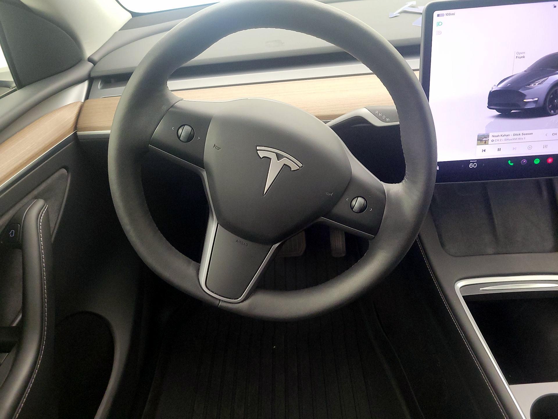 Thumbnail: 2023 Tesla Model Y - 10