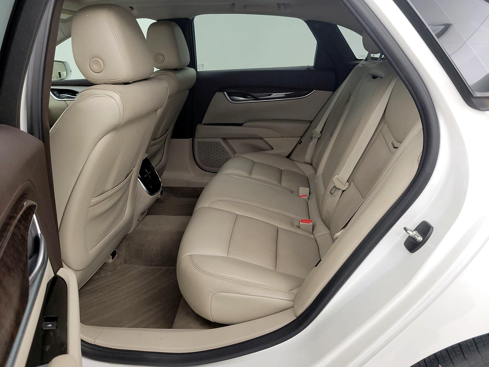 Thumbnail: 2016 Cadillac XTS - 19