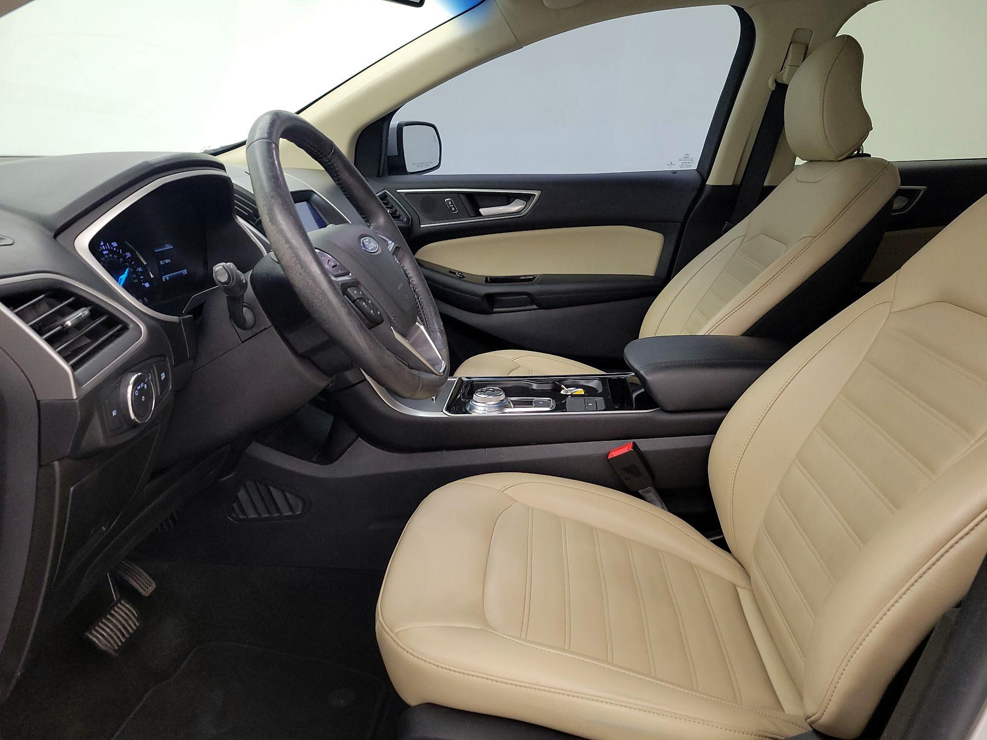 Thumbnail: 2019 Ford Edge - 11