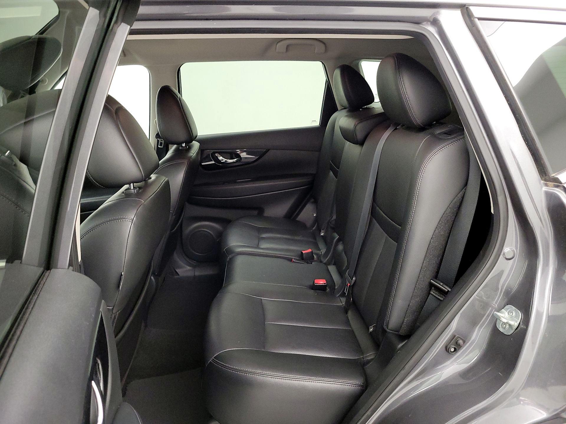 Thumbnail: 2018 Nissan Rogue - 20