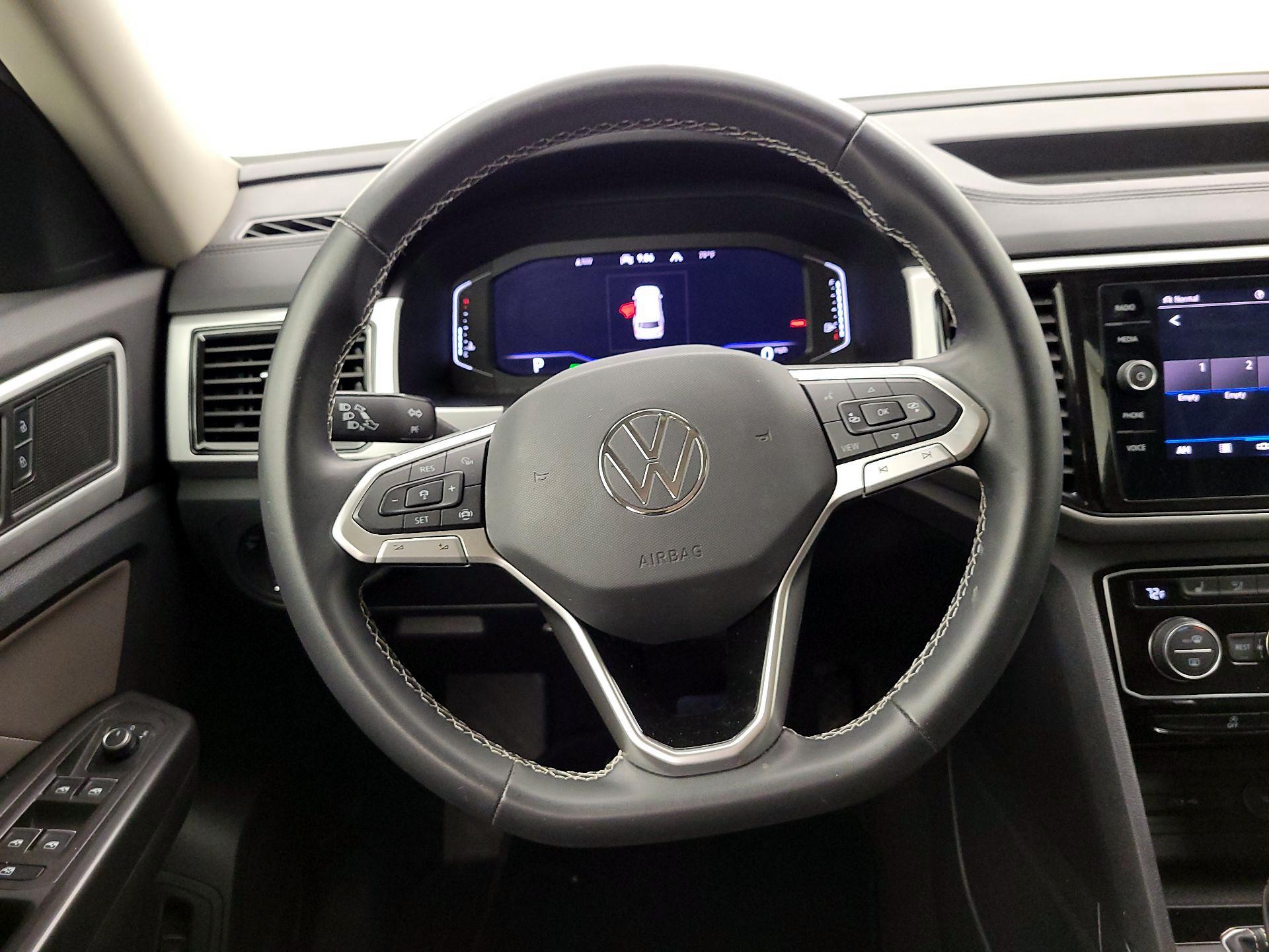 Thumbnail: 2022 Volkswagen Atlas - 10