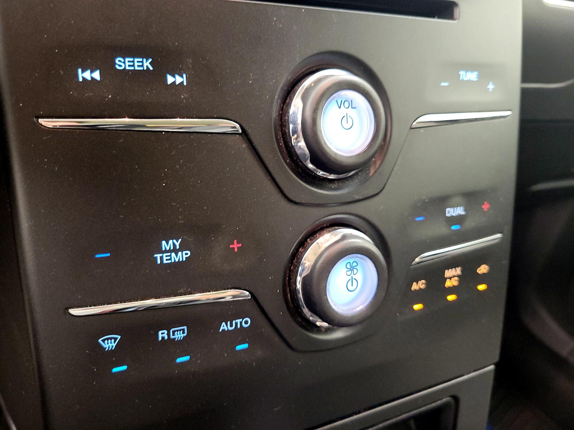 Thumbnail: 2019 Ford Flex - 16