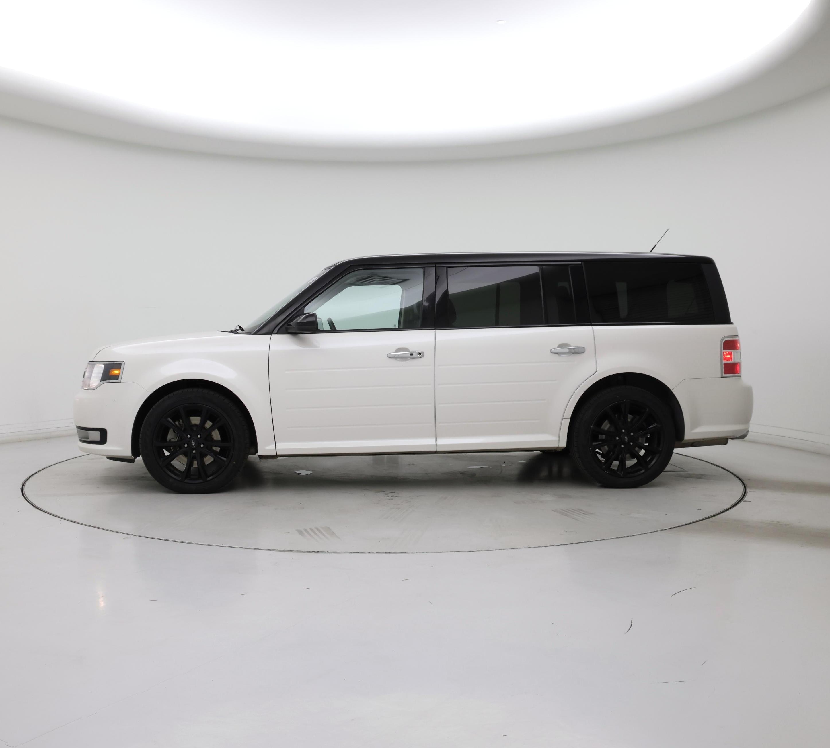Thumbnail: 2019 Ford Flex - 3