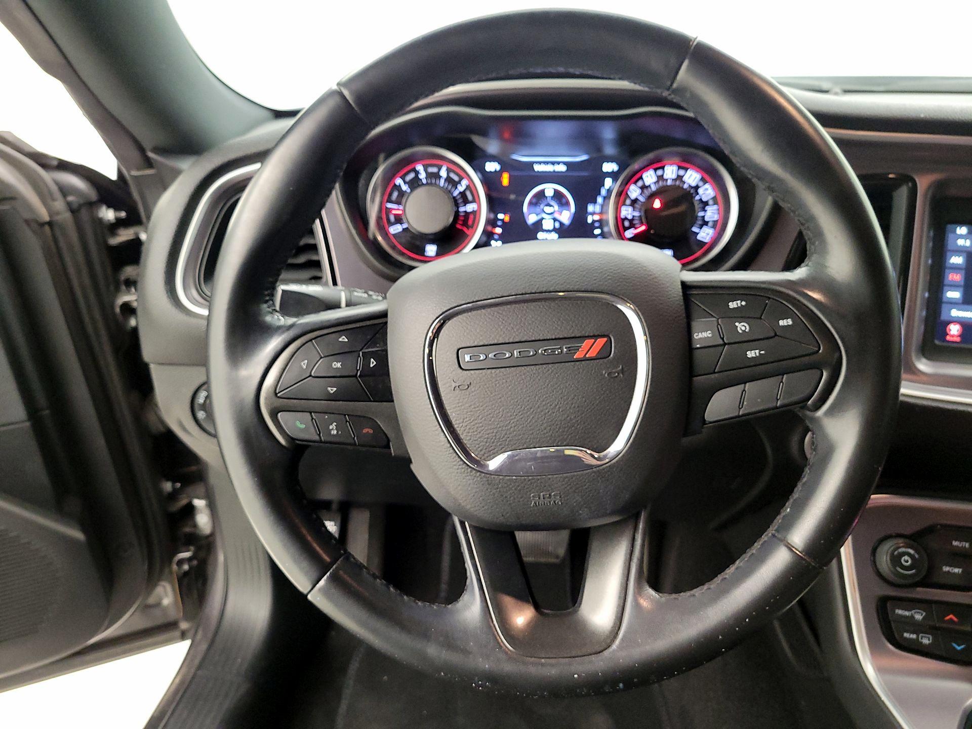 Thumbnail: 2019 Dodge Challenger - 10