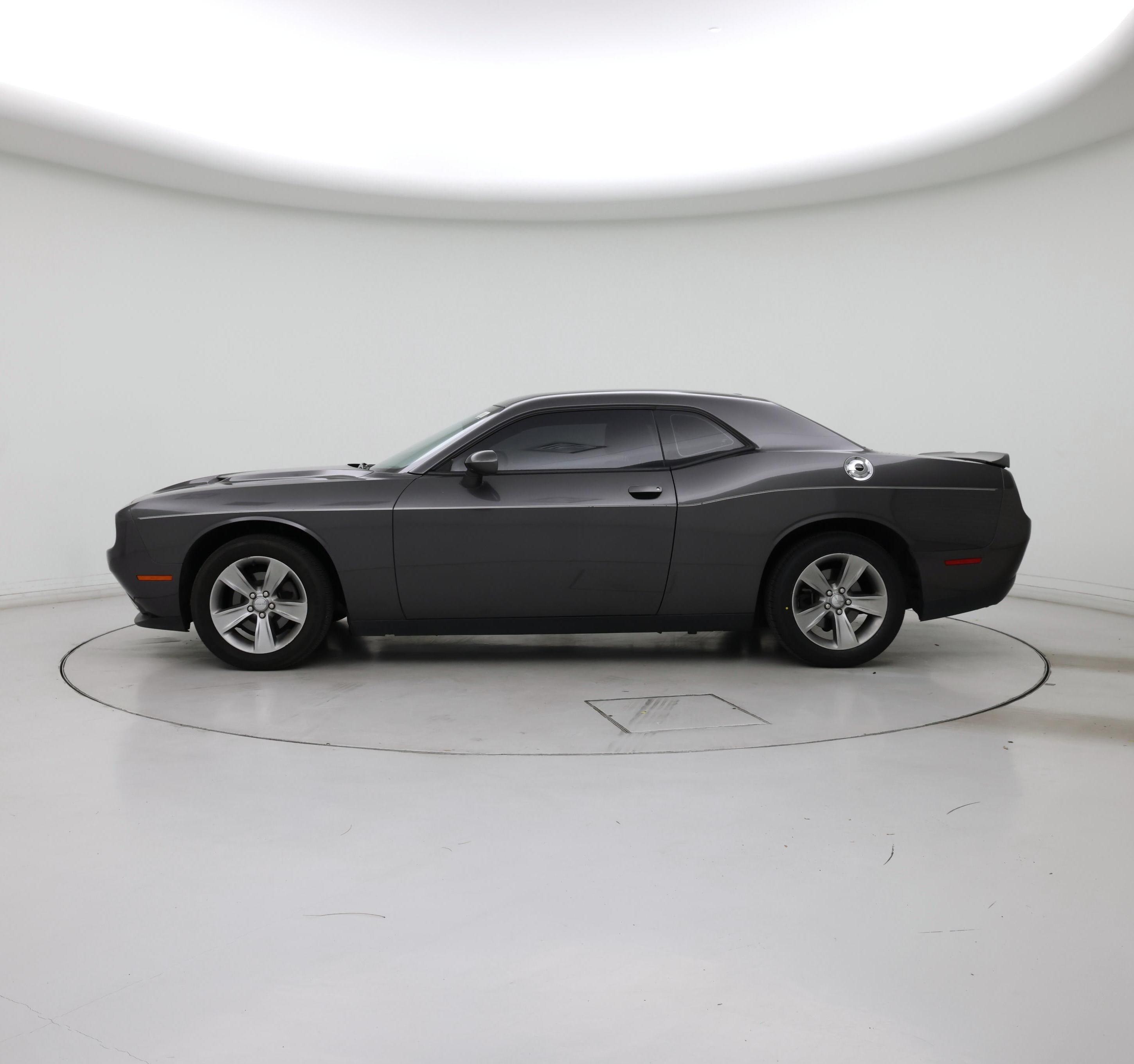 Thumbnail: 2019 Dodge Challenger - 3
