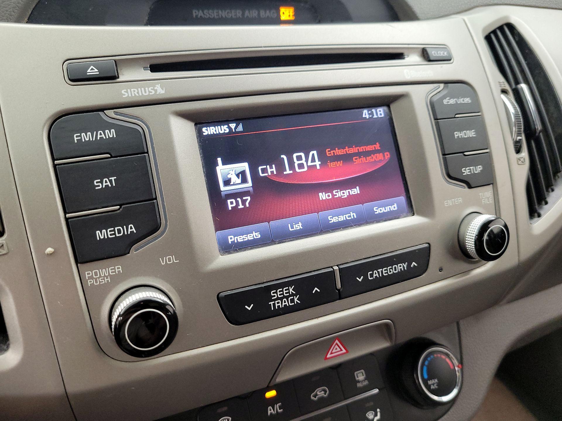 Thumbnail: 2015 Kia Sportage - 15