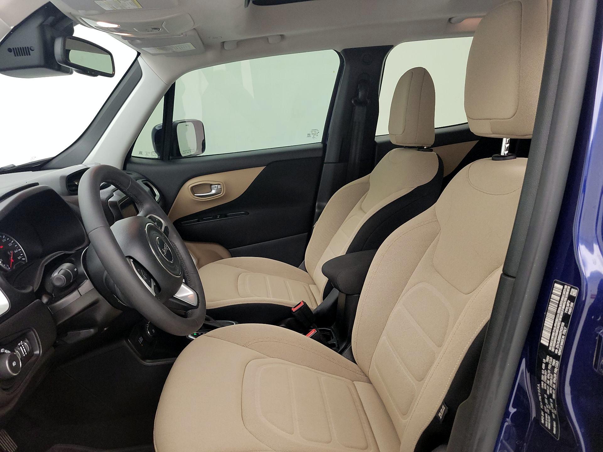 Thumbnail: 2019 Jeep Renegade - 11