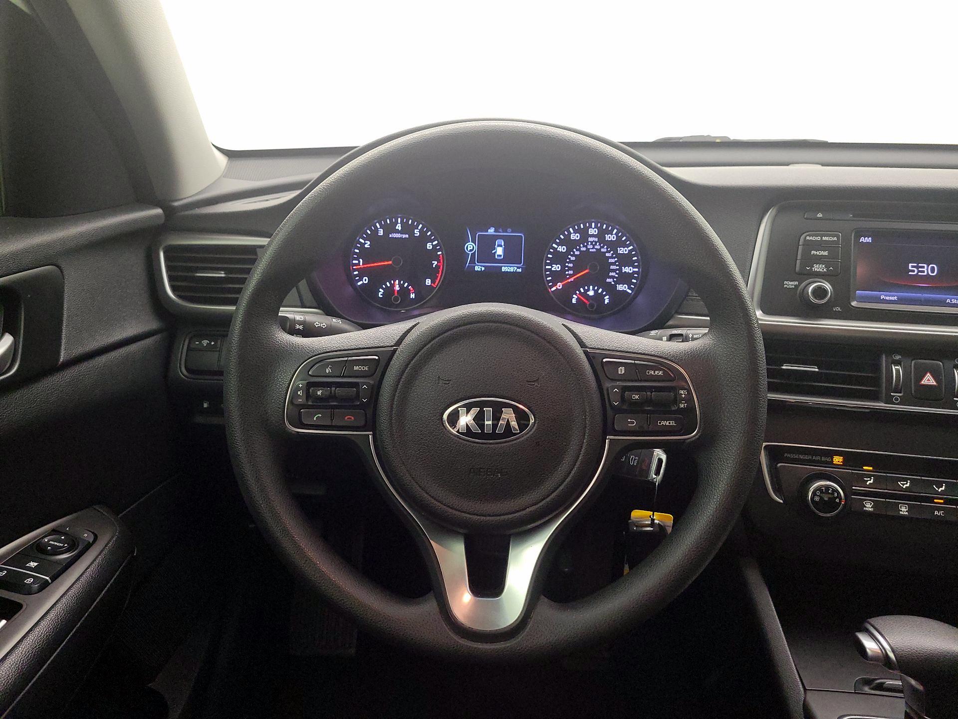 Thumbnail: 2016 Kia Optima - 10