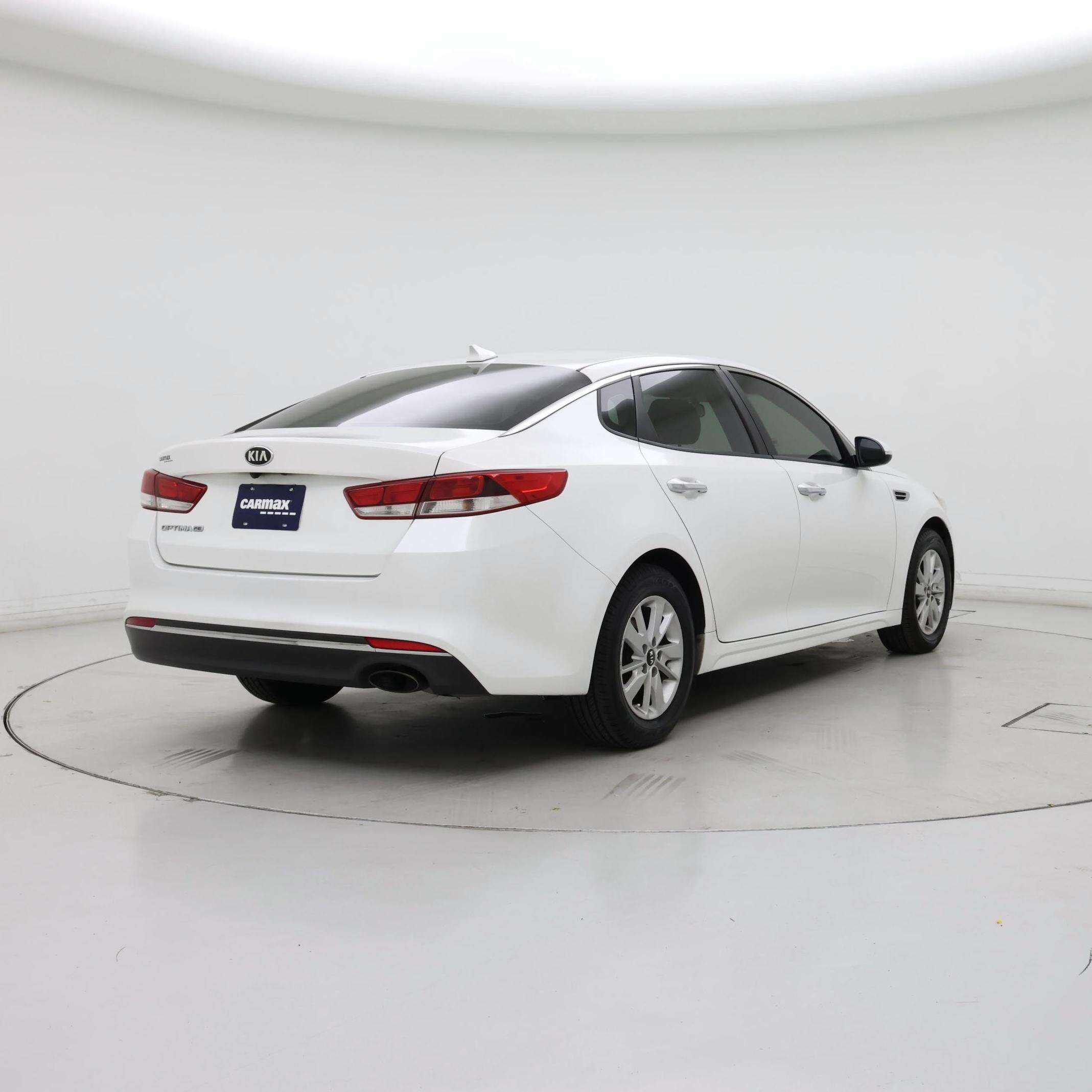 Thumbnail: 2016 Kia Optima - 8