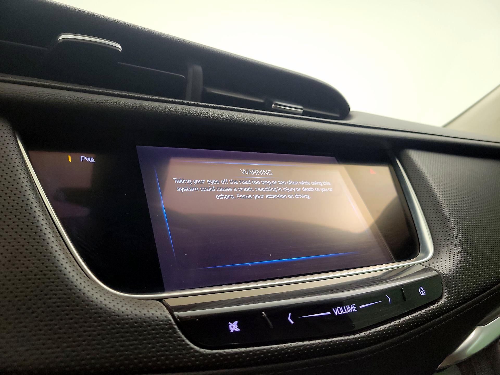 Thumbnail: 2017 Cadillac XT5 - 16