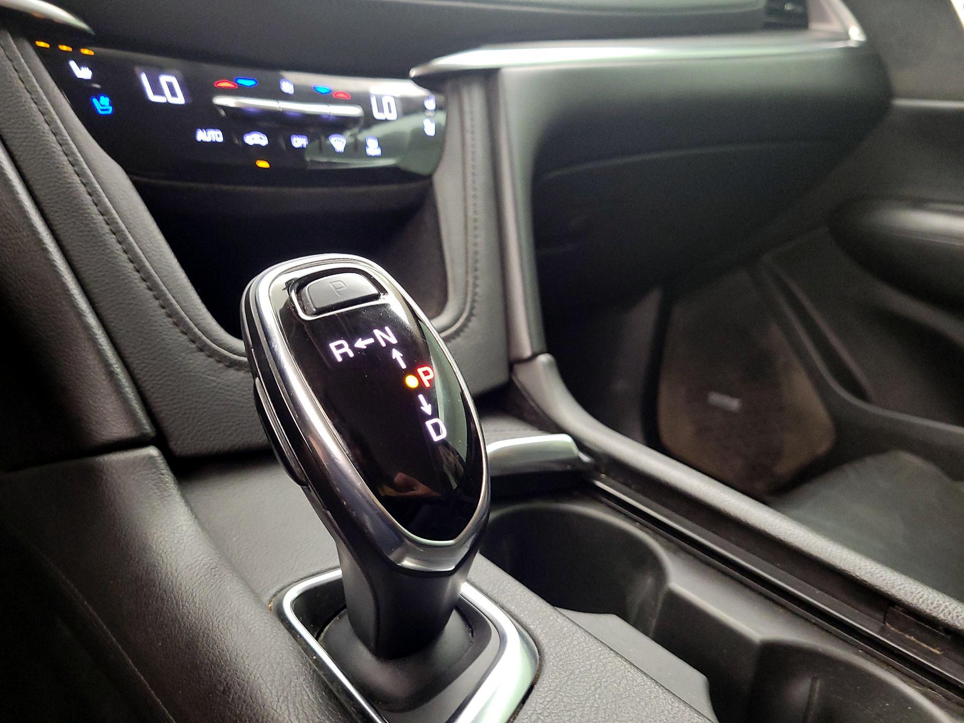 Thumbnail: 2017 Cadillac XT5 - 18