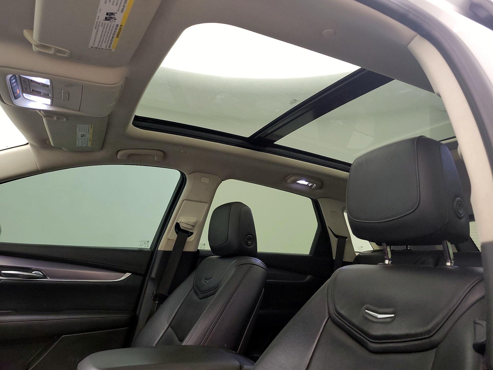 Thumbnail: 2017 Cadillac XT5 - 20