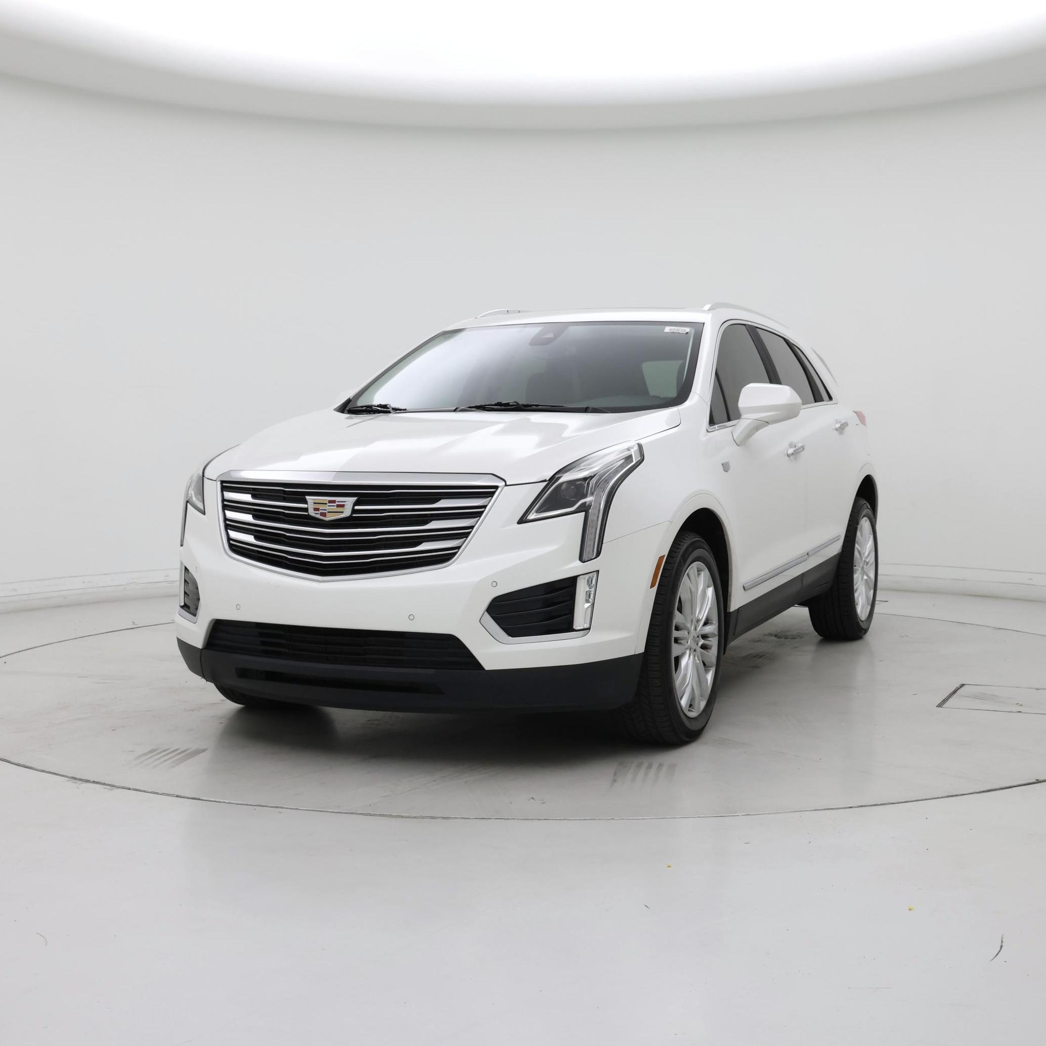 Thumbnail: 2017 Cadillac XT5 - 4