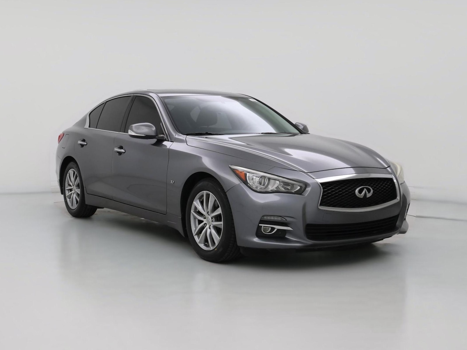 2015 INFINITI Q50