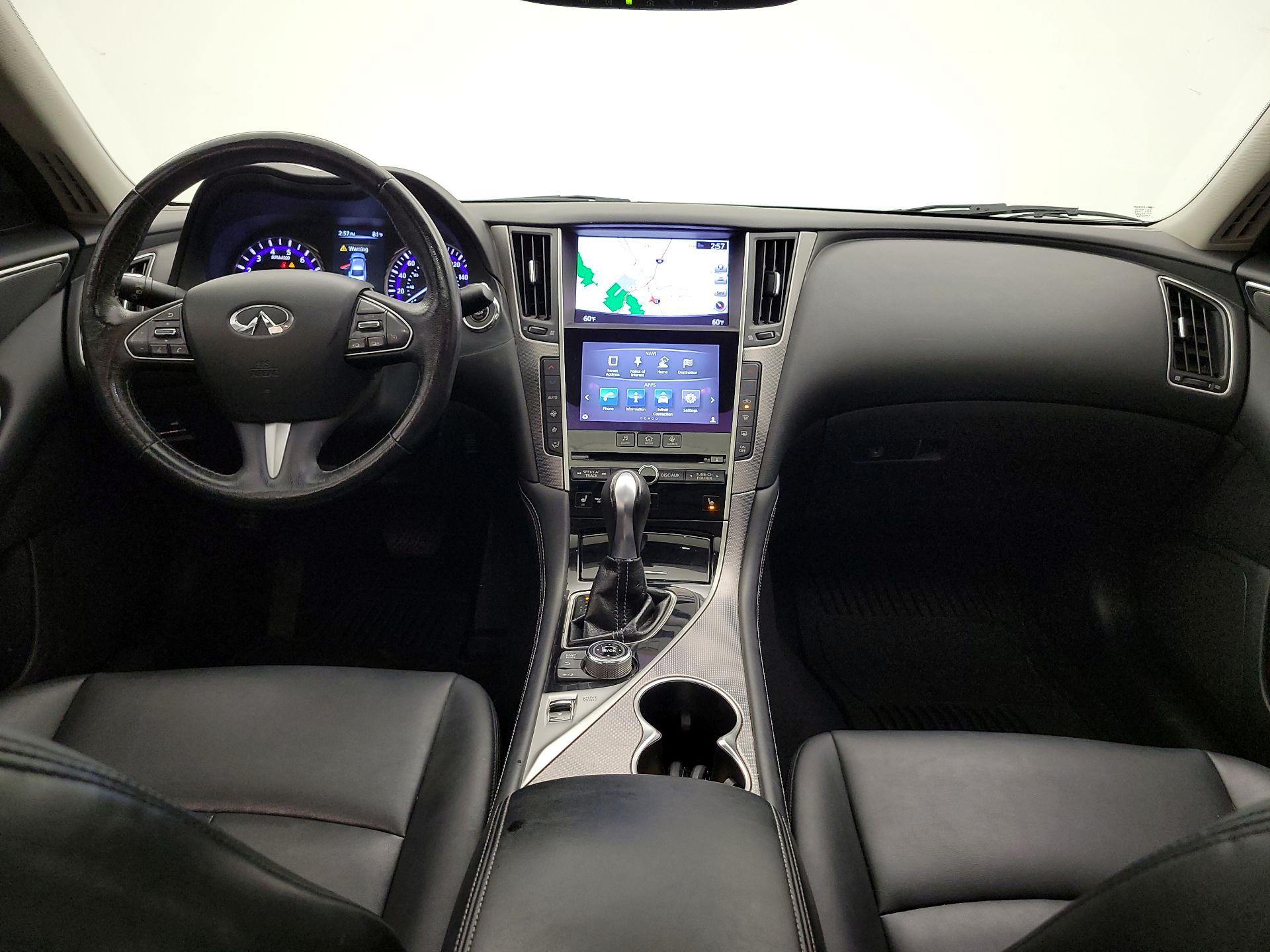Thumbnail: 2015 INFINITI Q50 - 9