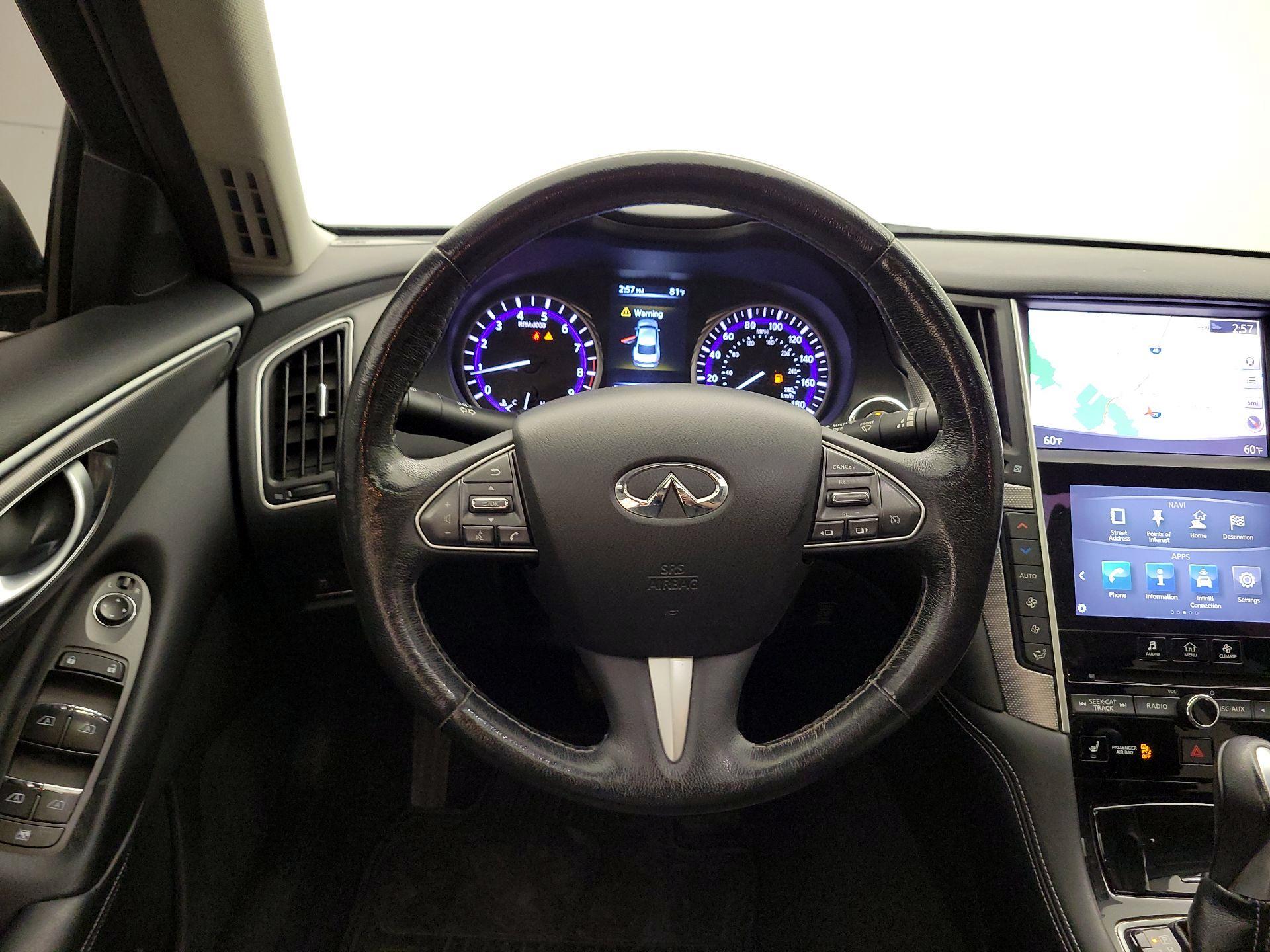 Thumbnail: 2015 INFINITI Q50 - 10