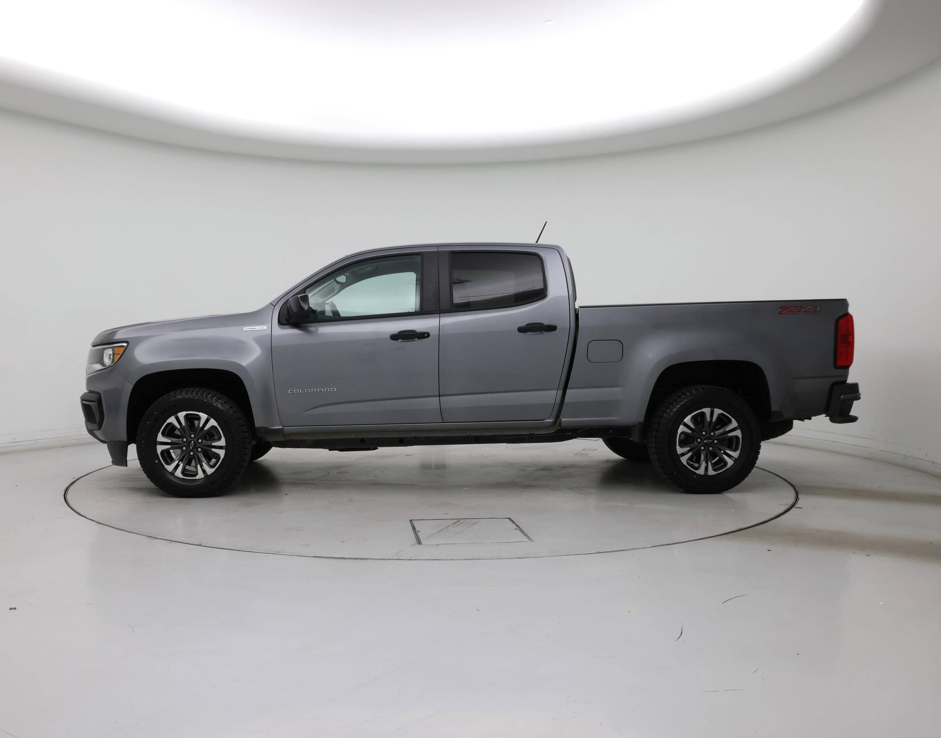 Thumbnail: 2022 Chevrolet Colorado - 3