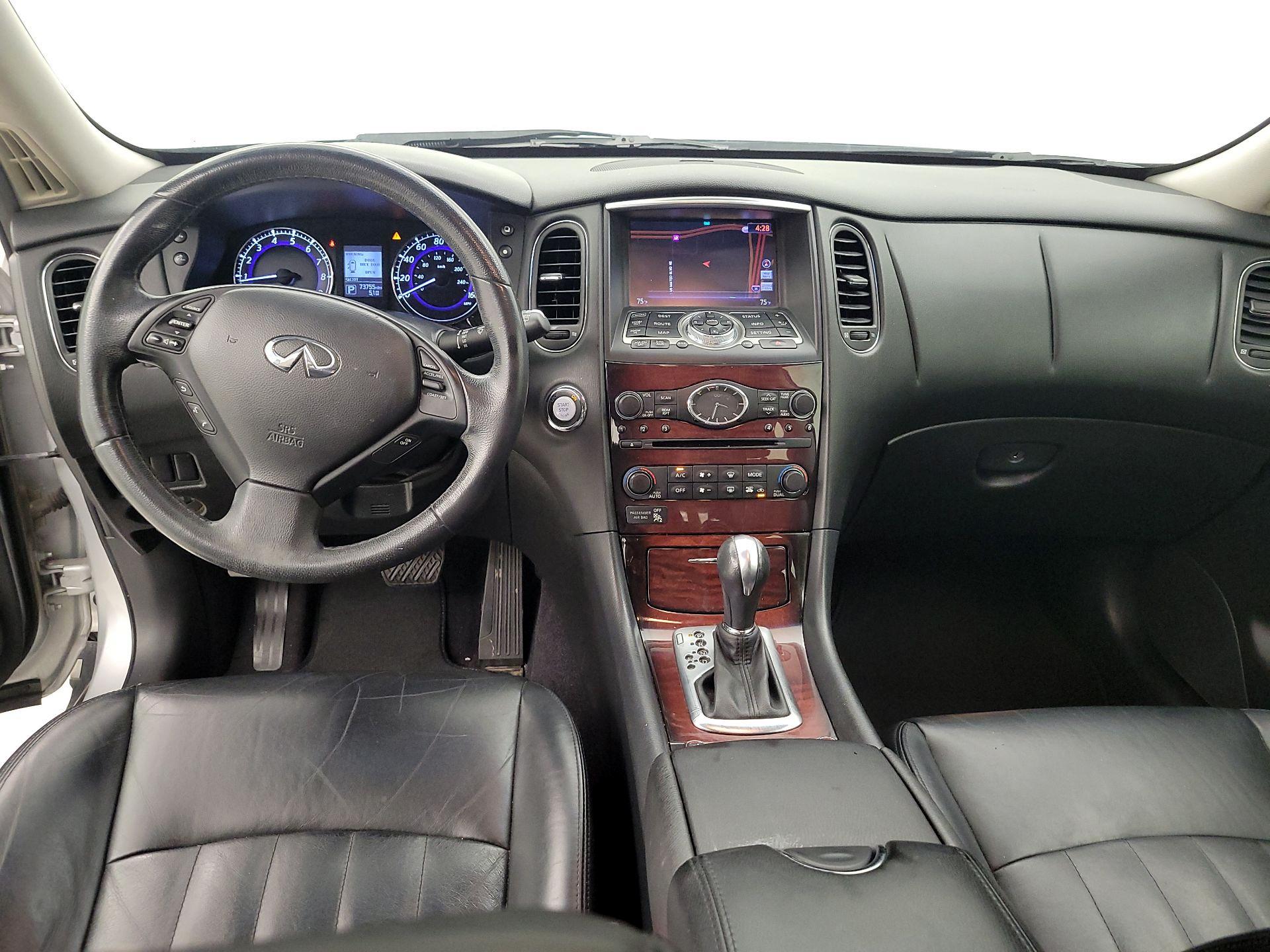 Thumbnail: 2017 INFINITI QX50 - 9