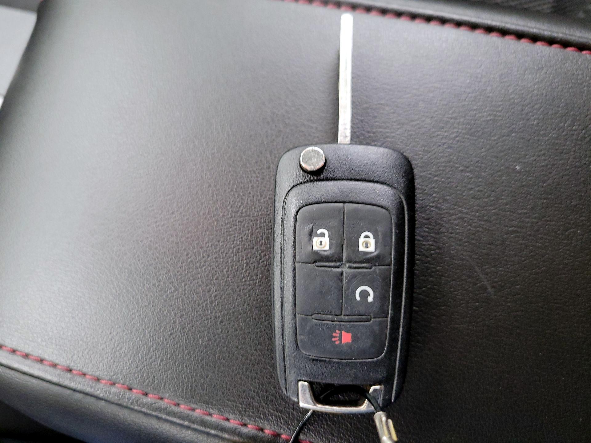 Thumbnail: 2013 Chevrolet Equinox - 20