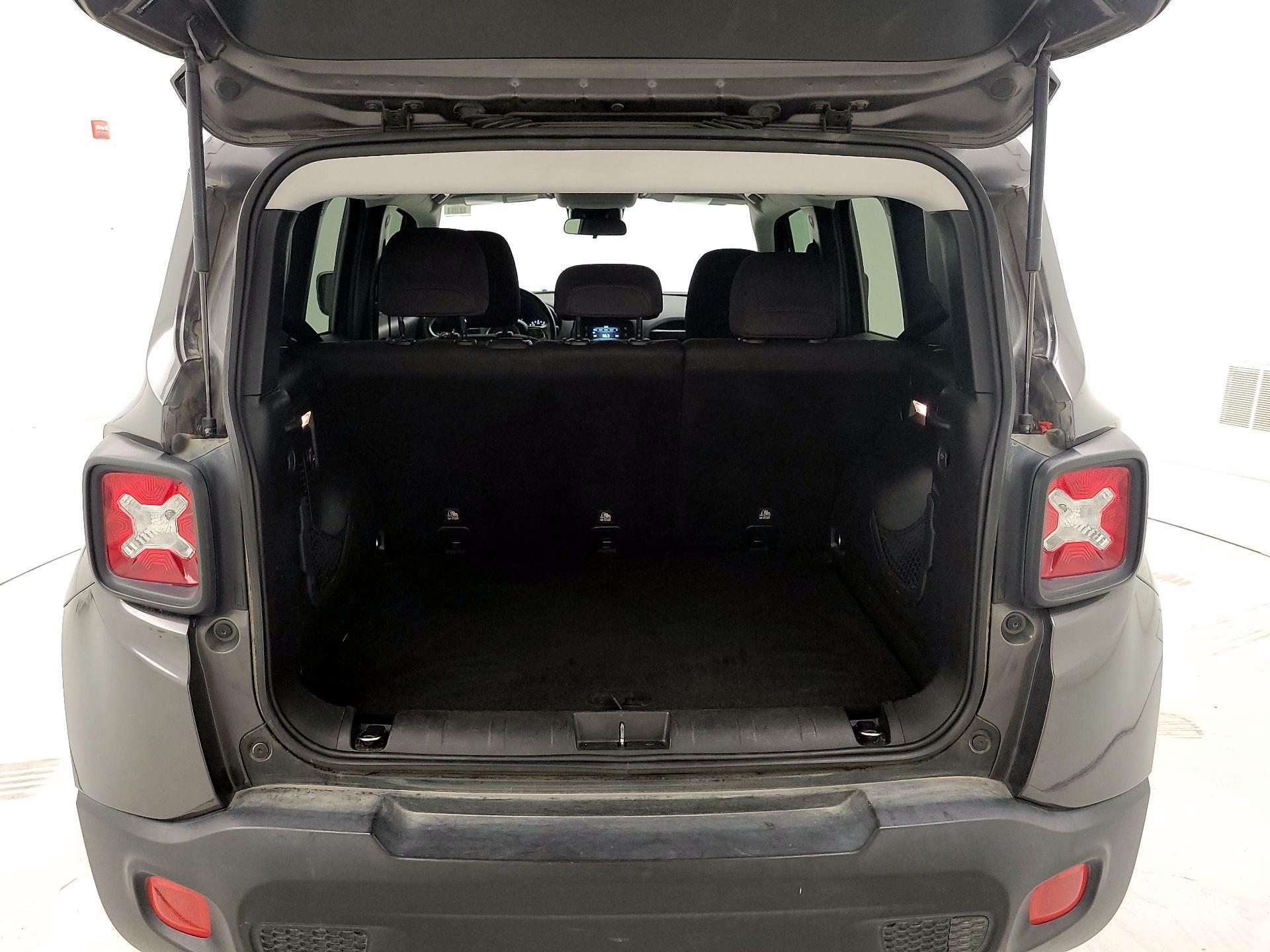Thumbnail: 2017 Jeep Renegade - 20