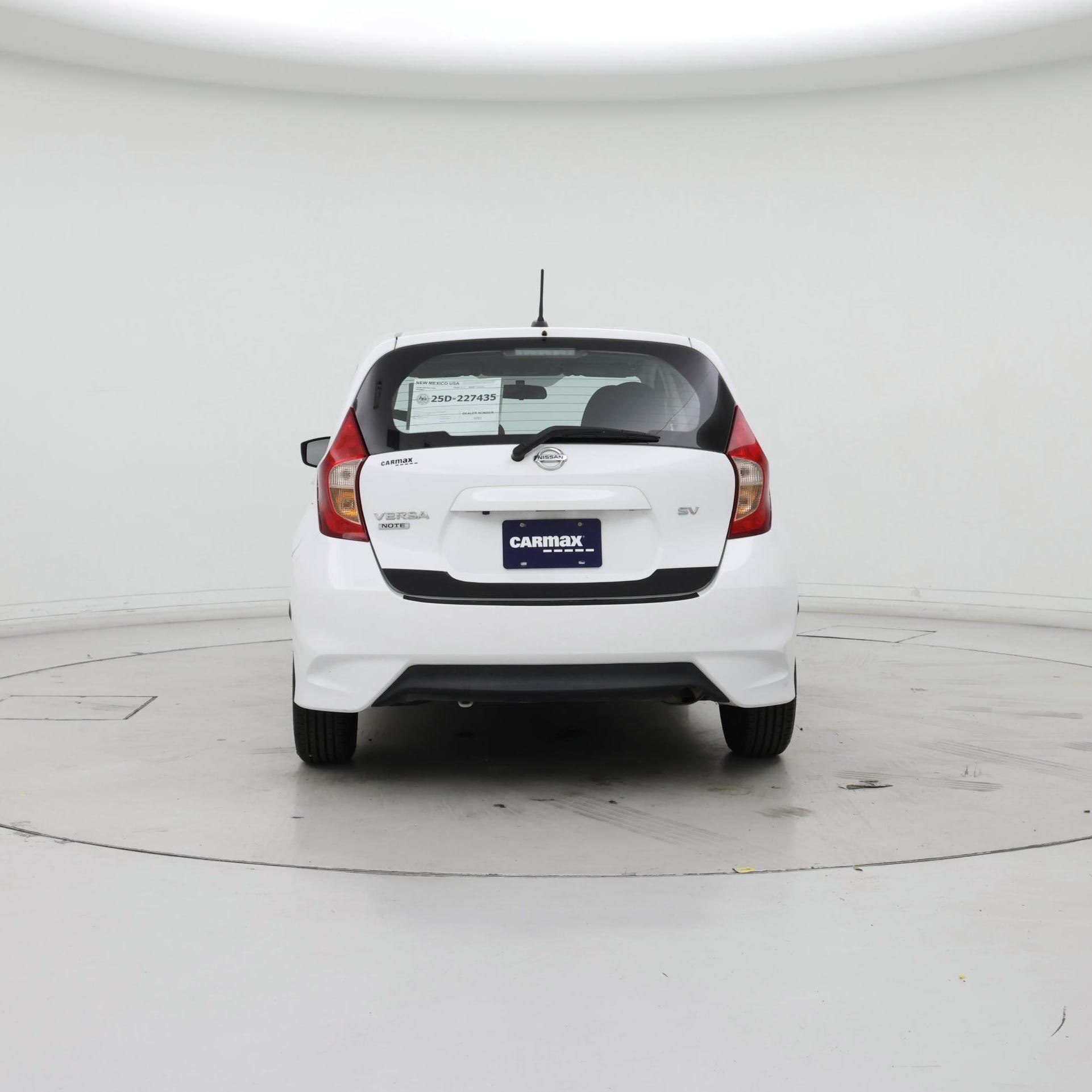 Thumbnail: 2017 Nissan Versa Note - 6