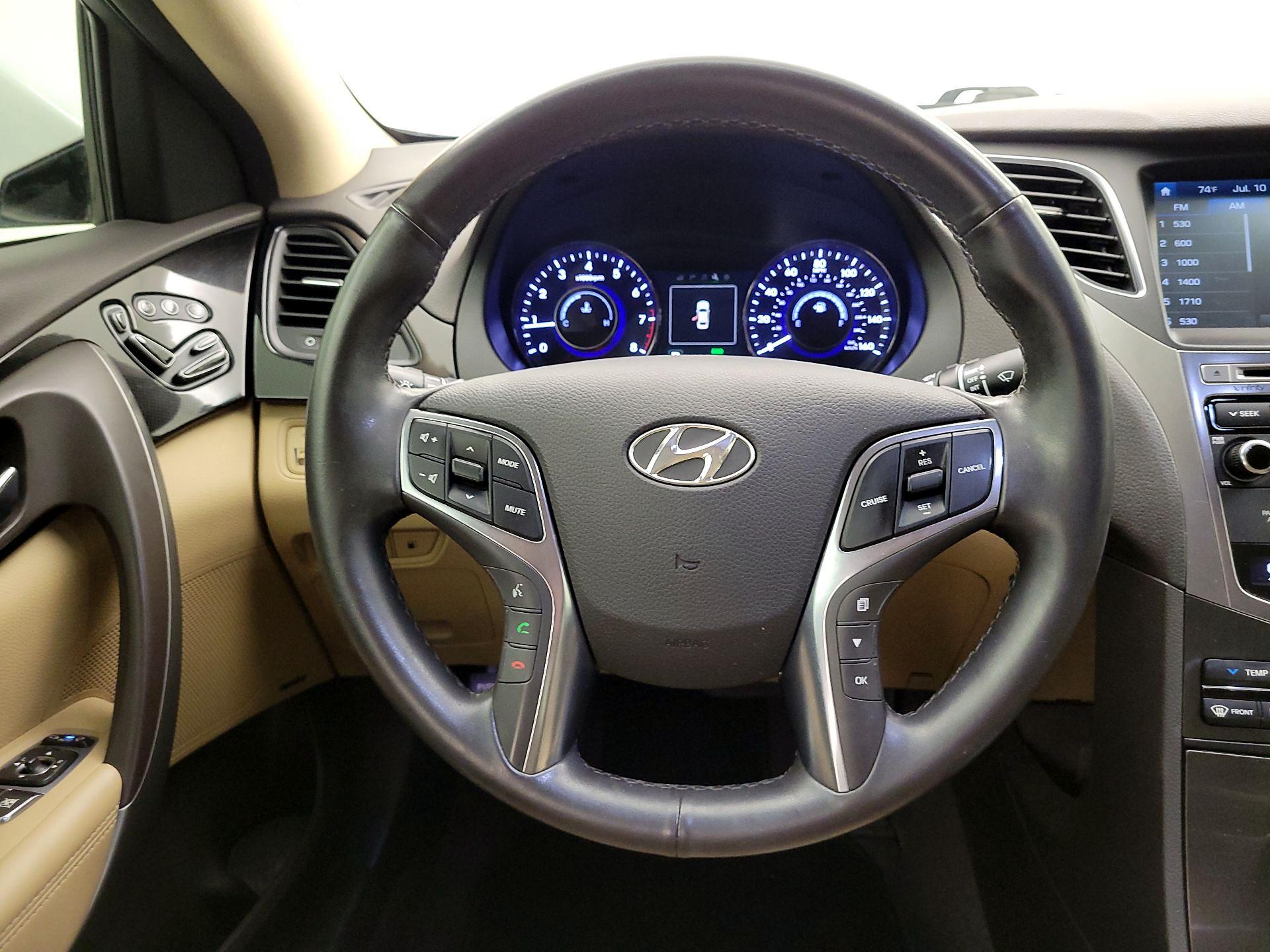 Thumbnail: 2017 Hyundai Azera - 10
