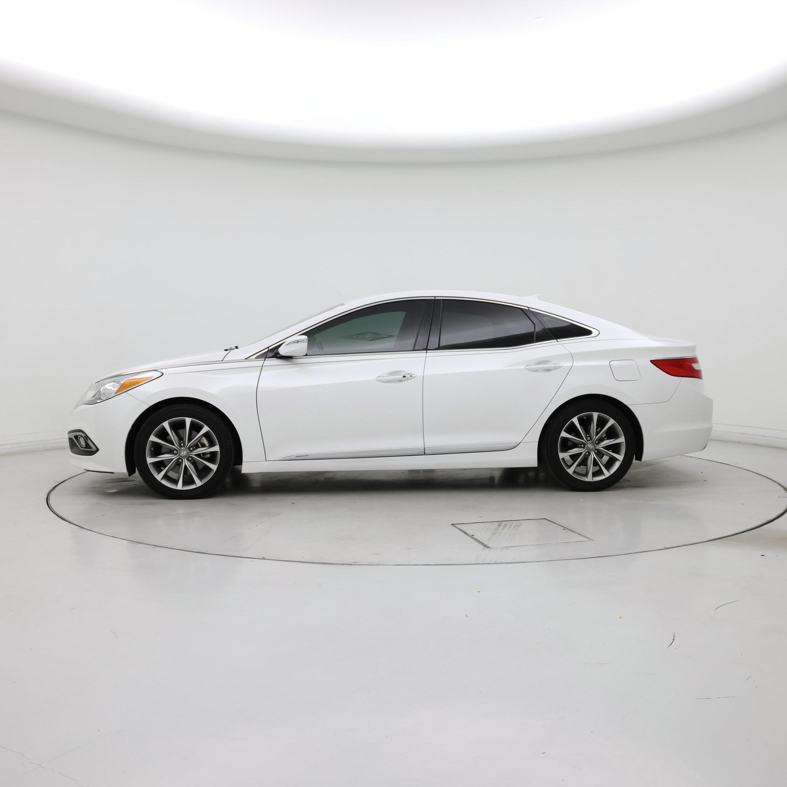 Thumbnail: 2017 Hyundai Azera - 3