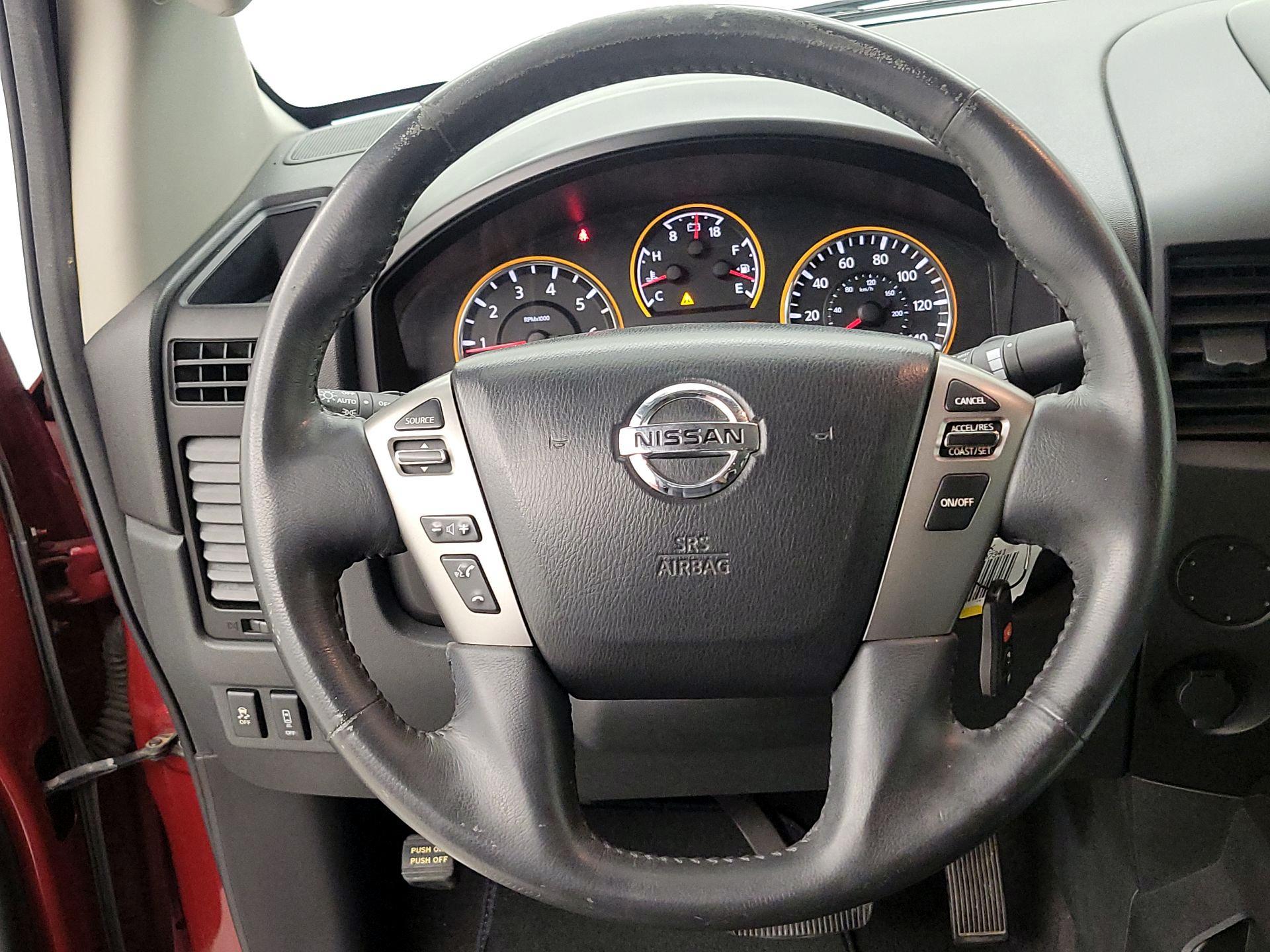 Thumbnail: 2014 Nissan Titan - 10