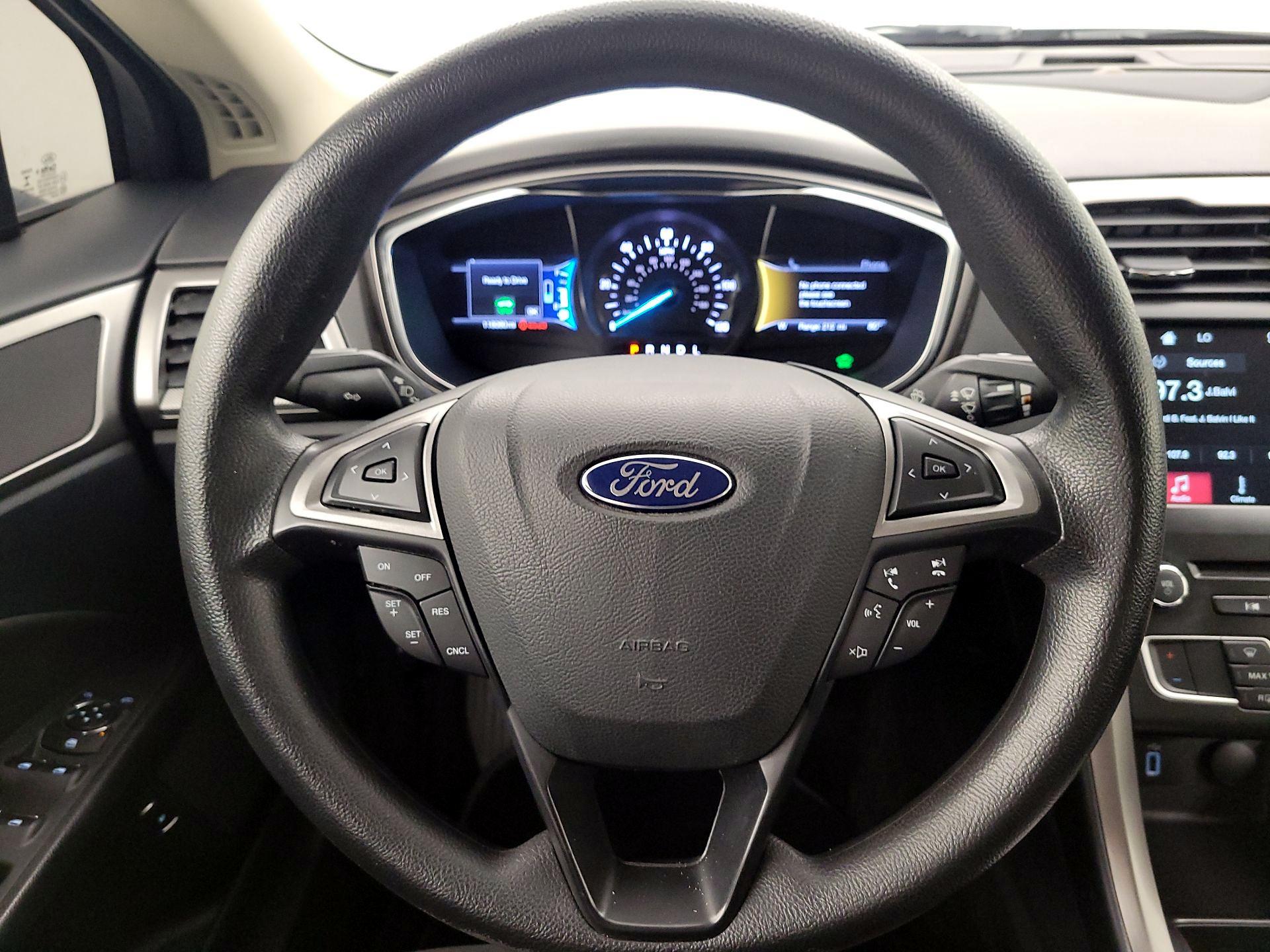 Thumbnail: 2018 Ford Fusion - 10