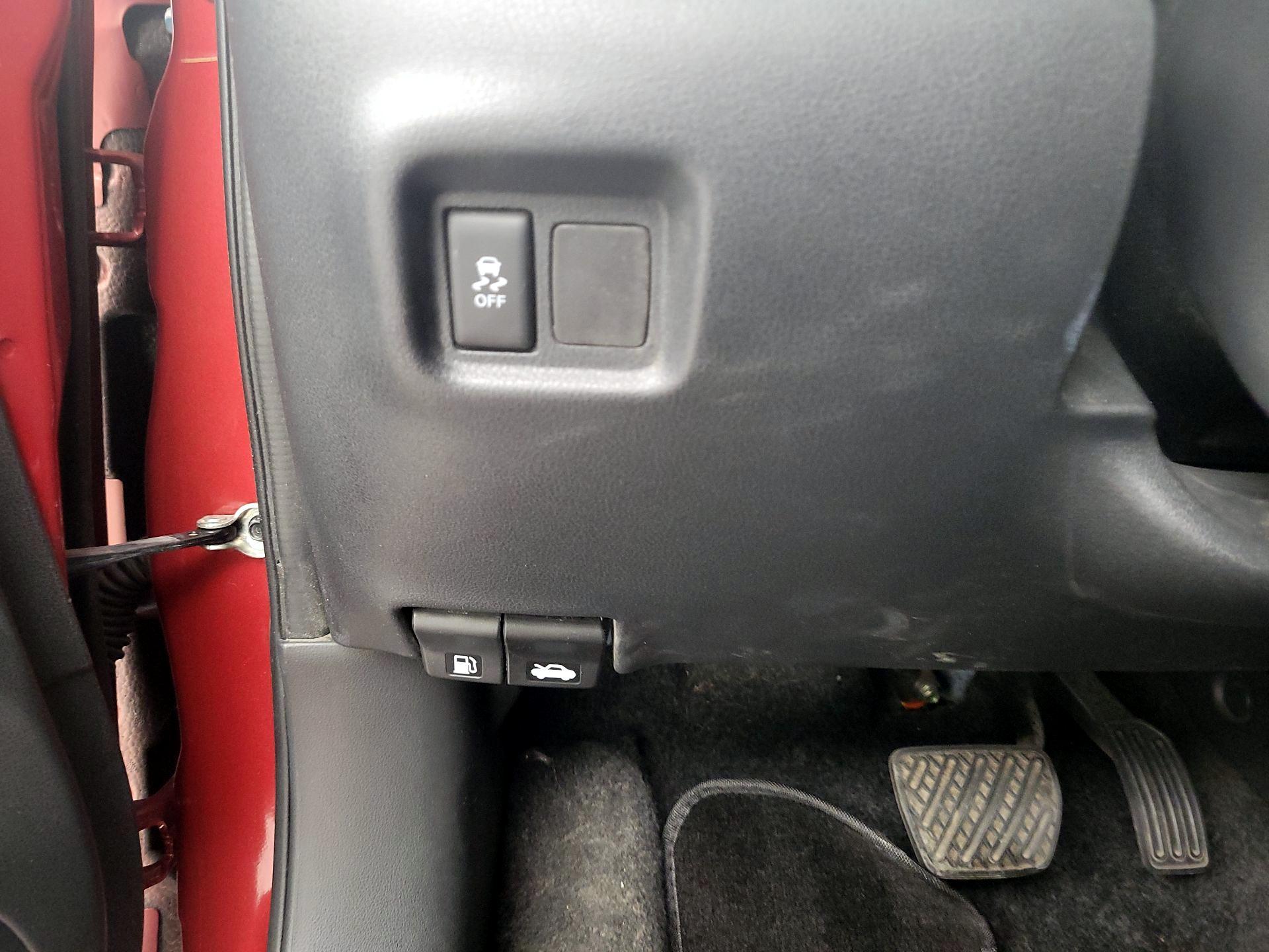 Thumbnail: 2019 Nissan Versa - 13