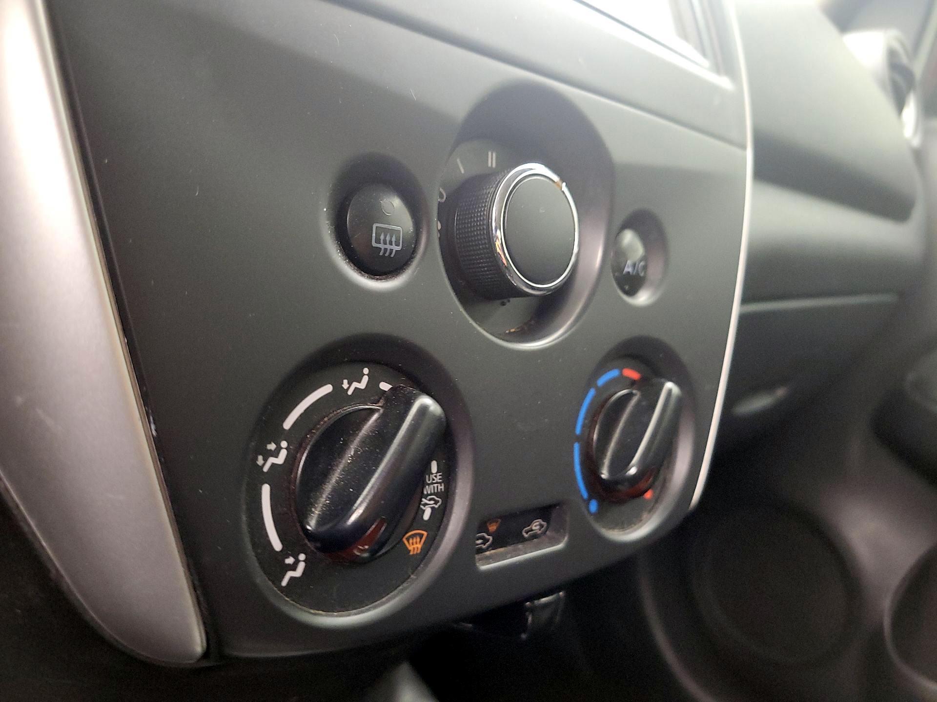 Thumbnail: 2019 Nissan Versa - 16