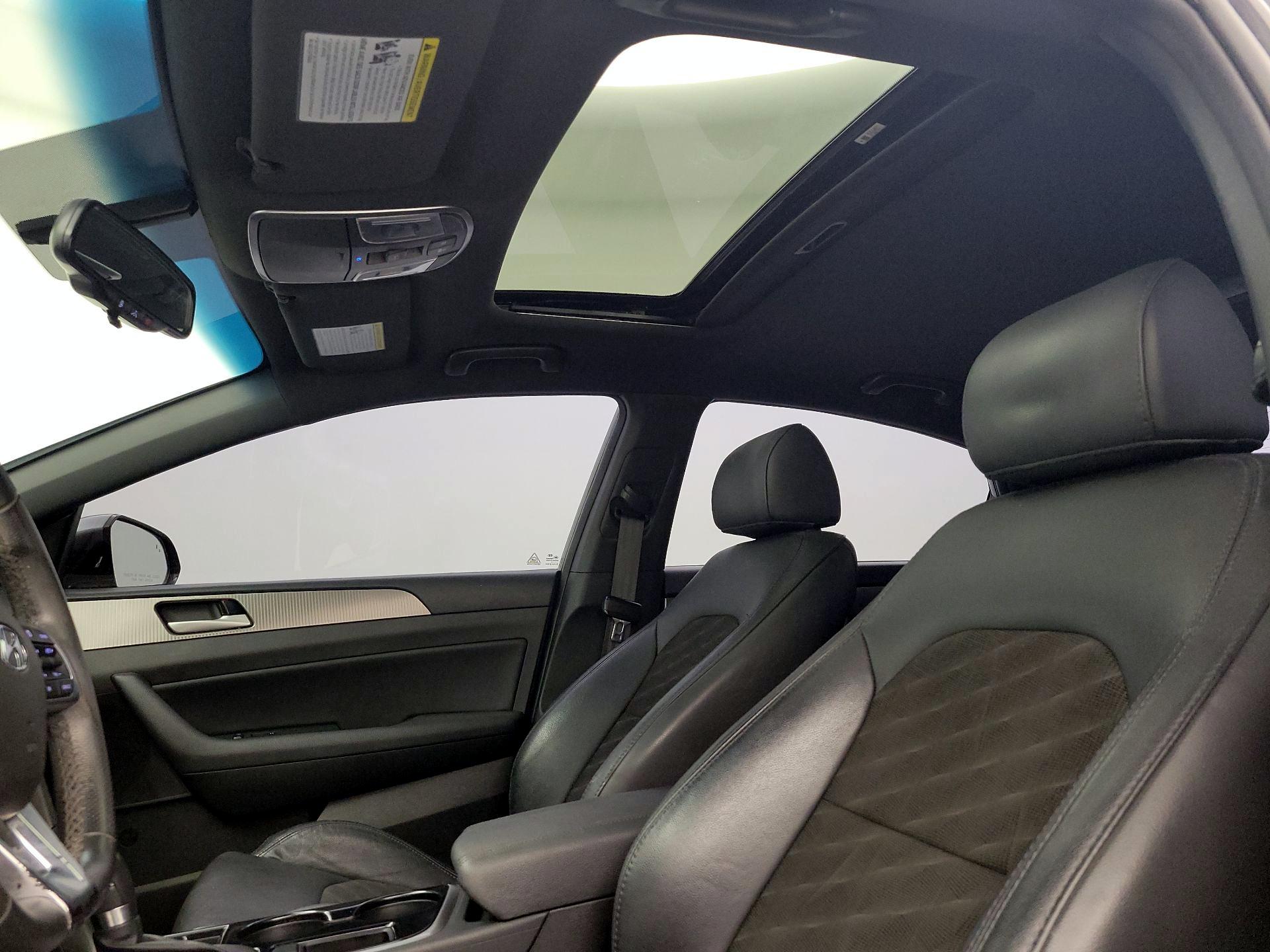 Thumbnail: 2018 Hyundai Sonata - 19