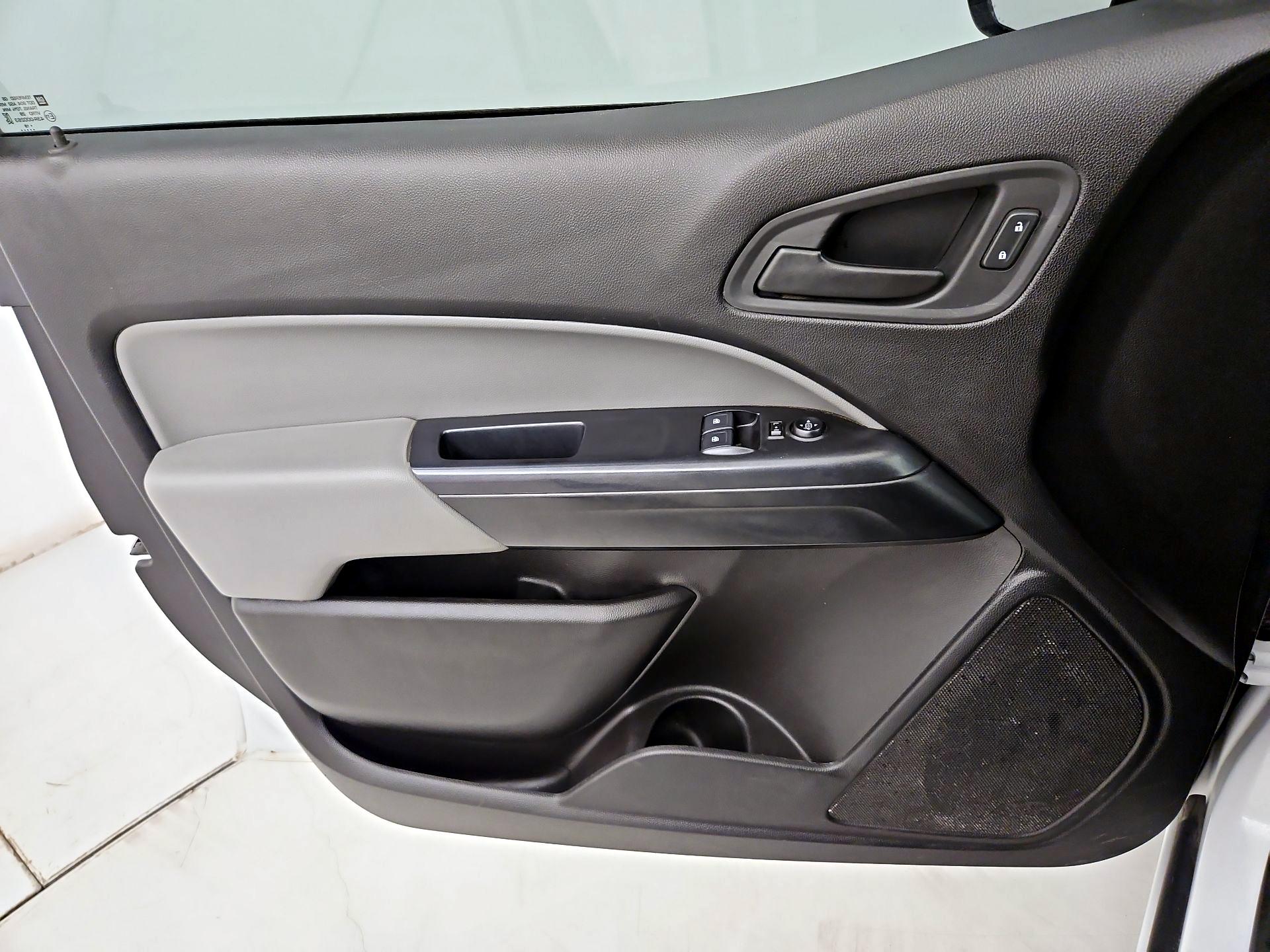 Thumbnail: 2019 Chevrolet Colorado - 12