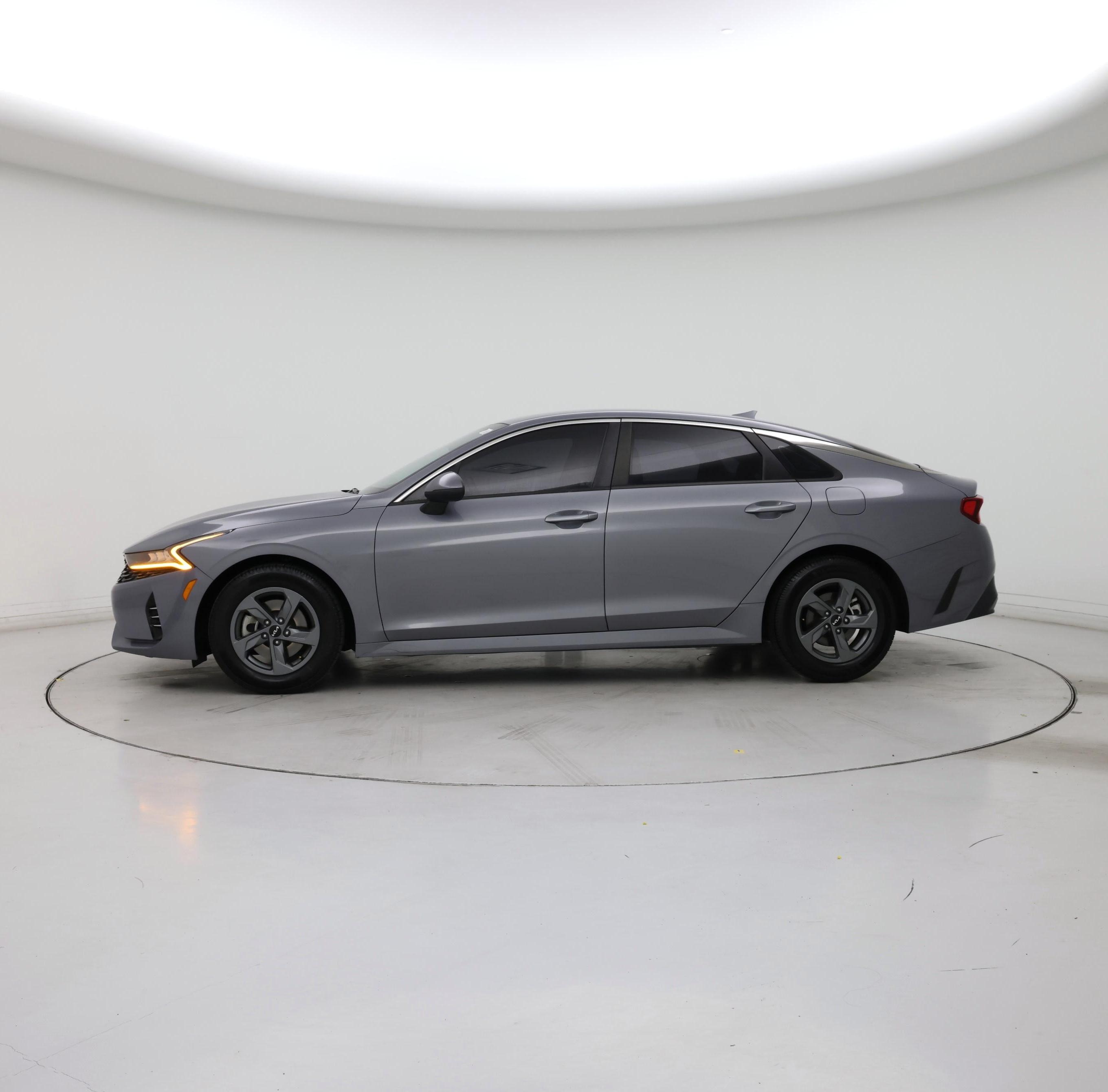 Thumbnail: 2022 Kia K5 - 3