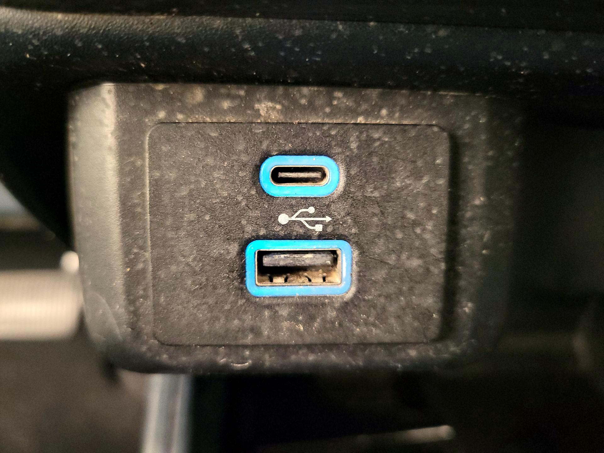 Thumbnail: 2022 Ford Maverick - 18