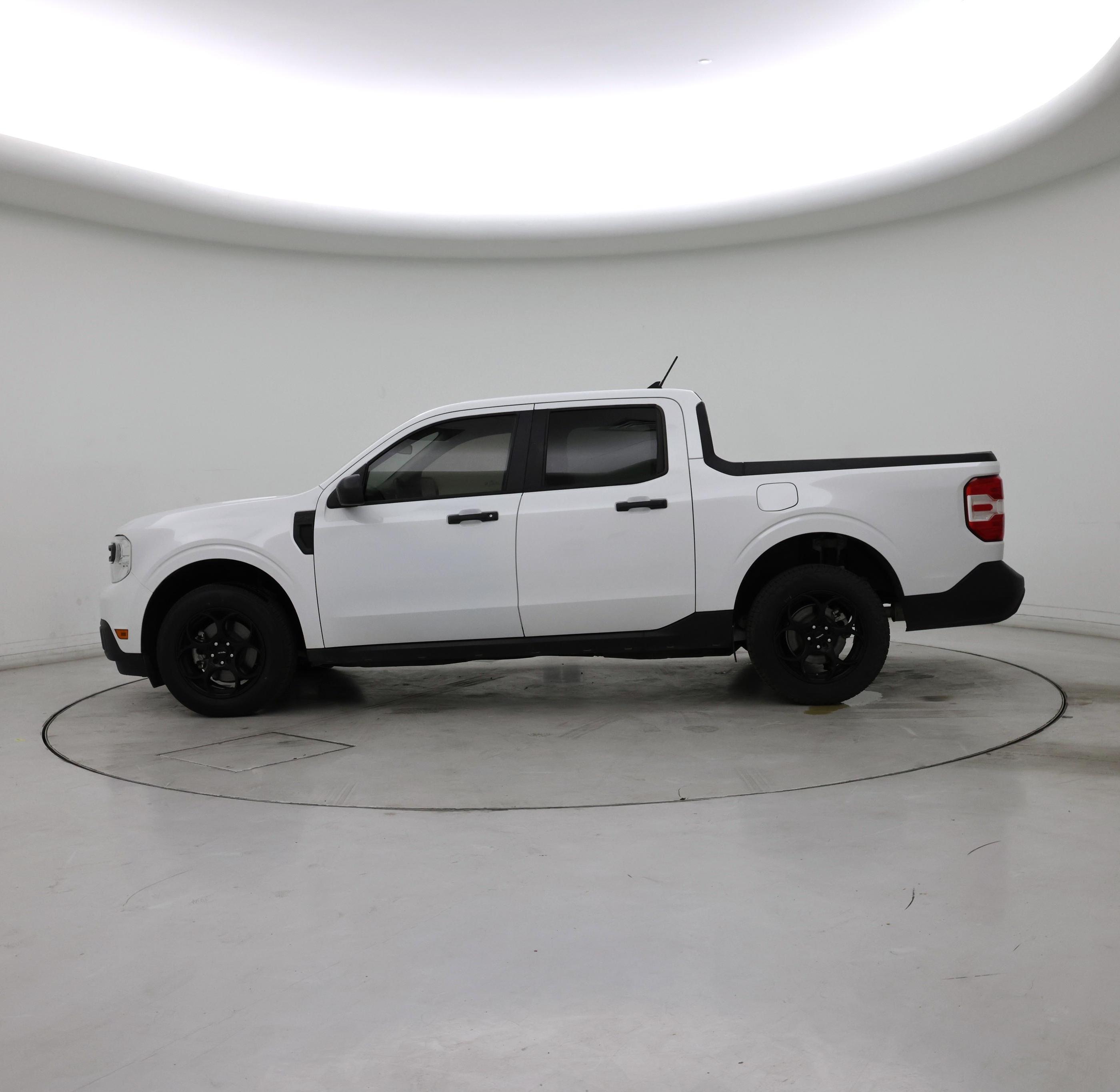 Thumbnail: 2022 Ford Maverick - 3