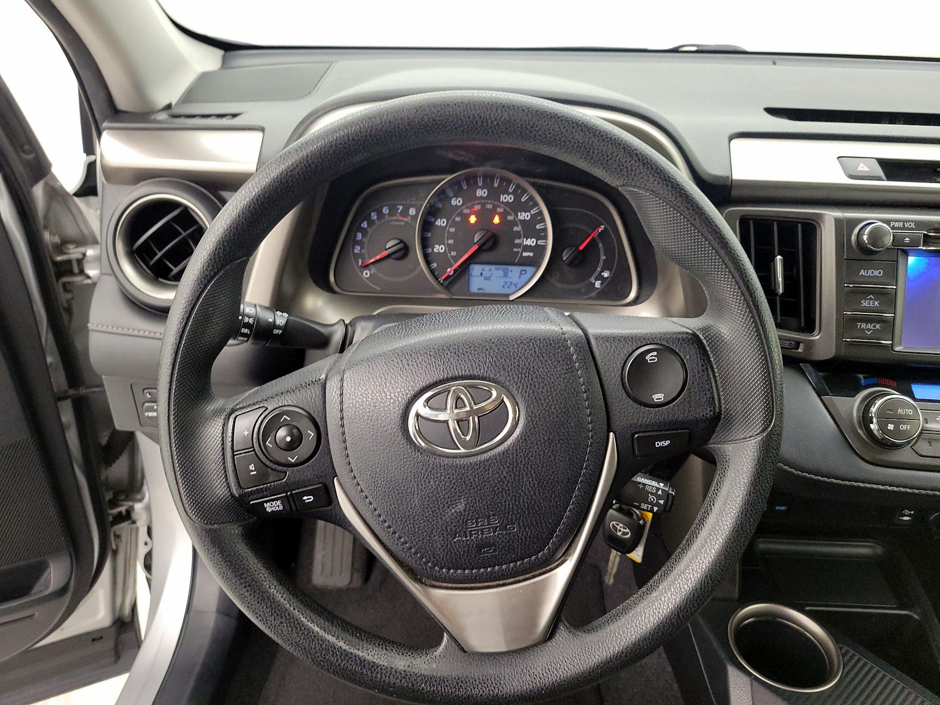 Thumbnail: 2013 Toyota RAV4 - 10