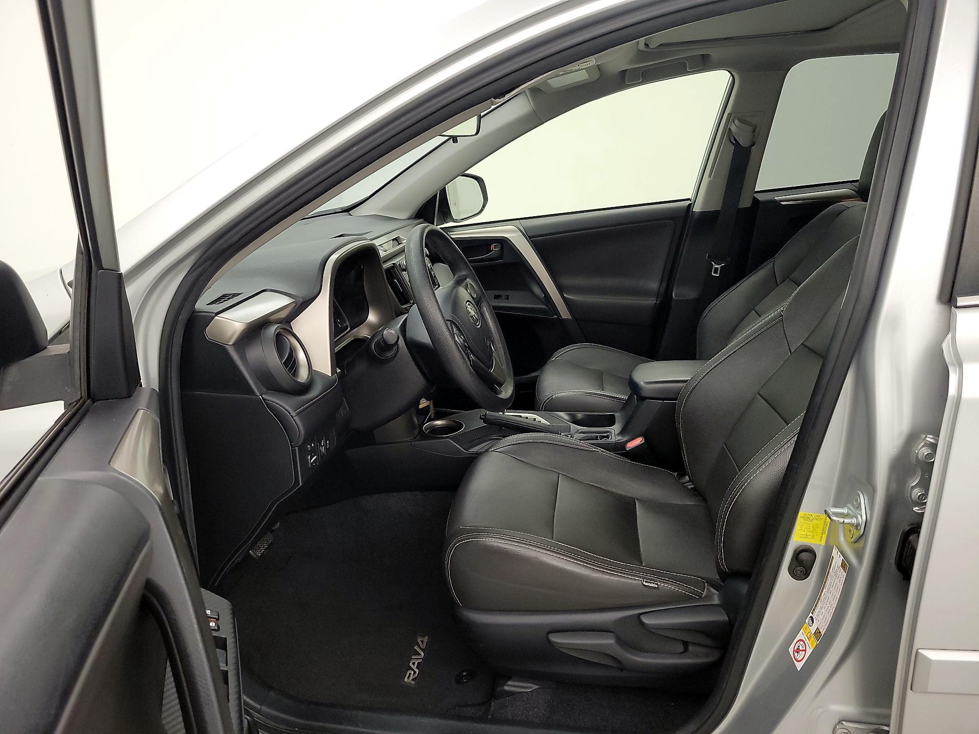 Thumbnail: 2013 Toyota RAV4 - 11