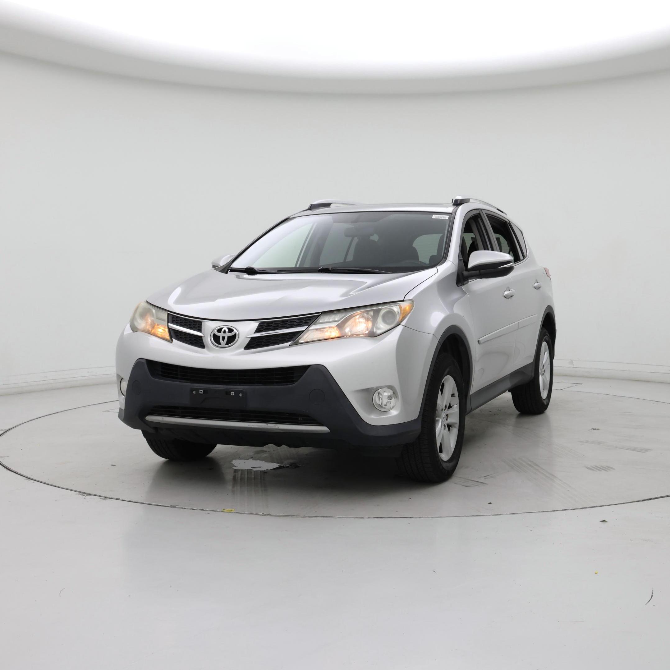 Thumbnail: 2013 Toyota RAV4 - 4
