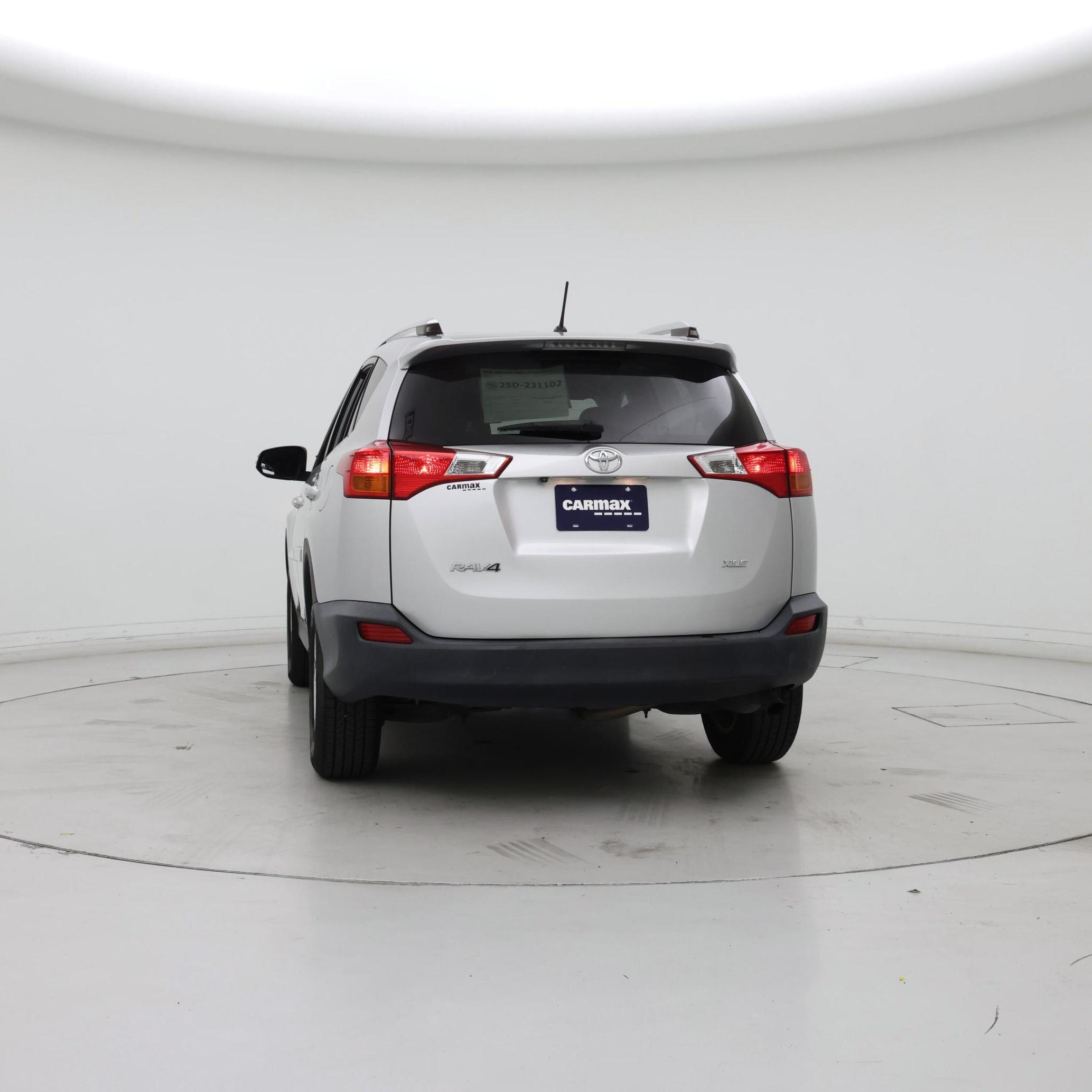 Thumbnail: 2013 Toyota RAV4 - 6