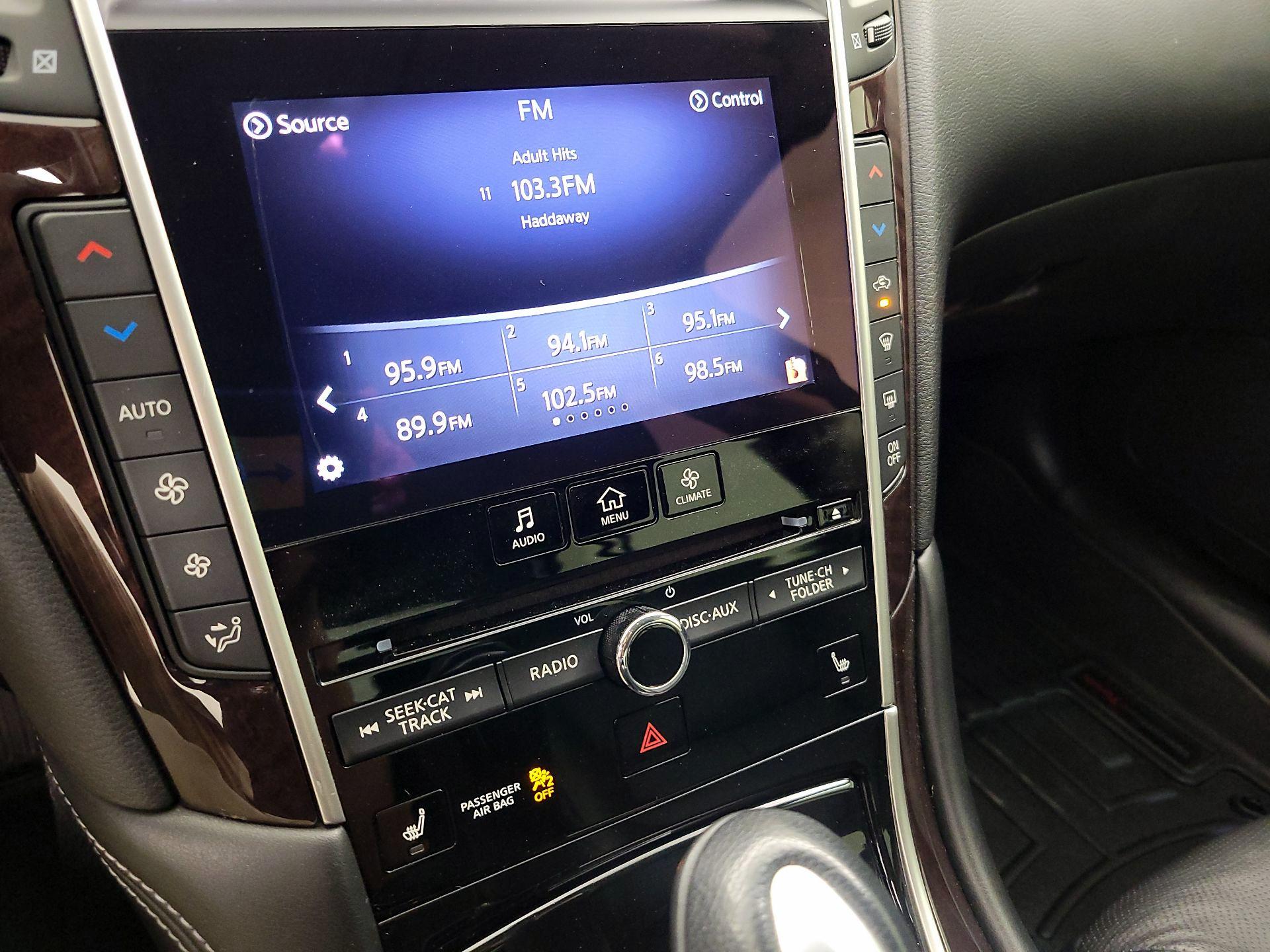Thumbnail: 2016 INFINITI Q50 - 16